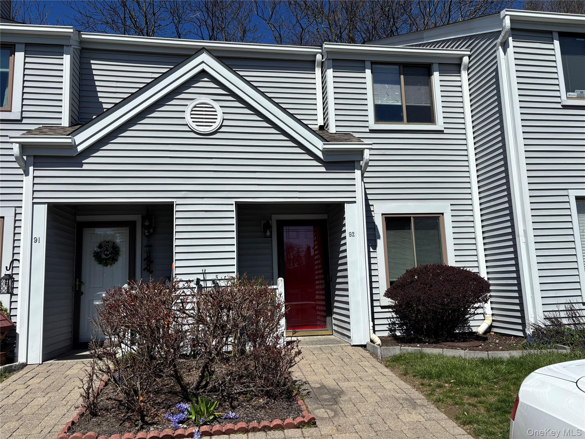 Bright and spacious townhouse condominium convenient to all and offers...