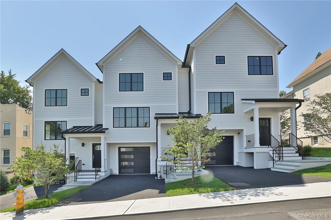 Stunning young TownHouse close to all that Dobbs Ferry has to offer. M...