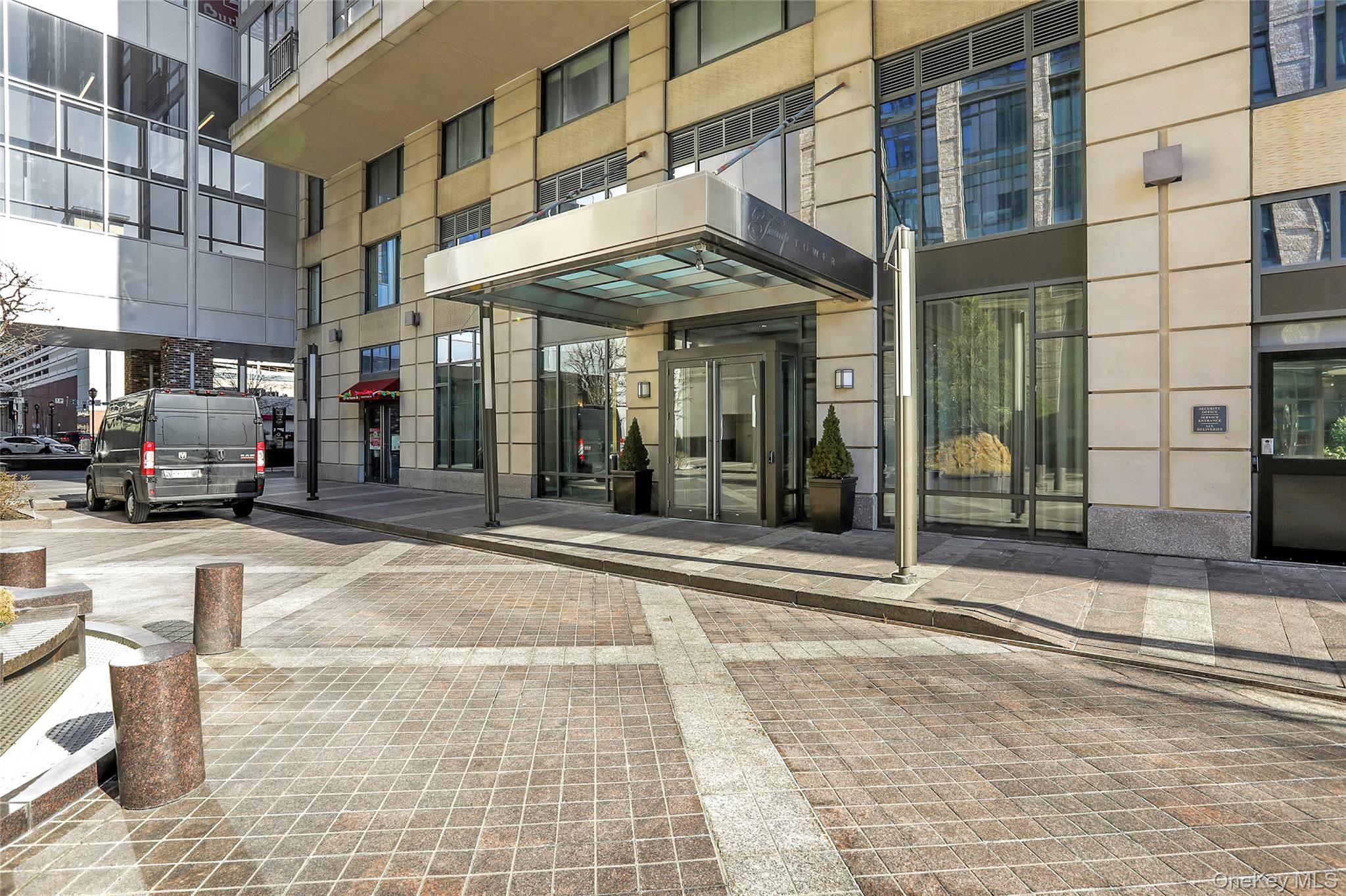 Two bedroom condo in the heart of White Plains. This unit is located o...