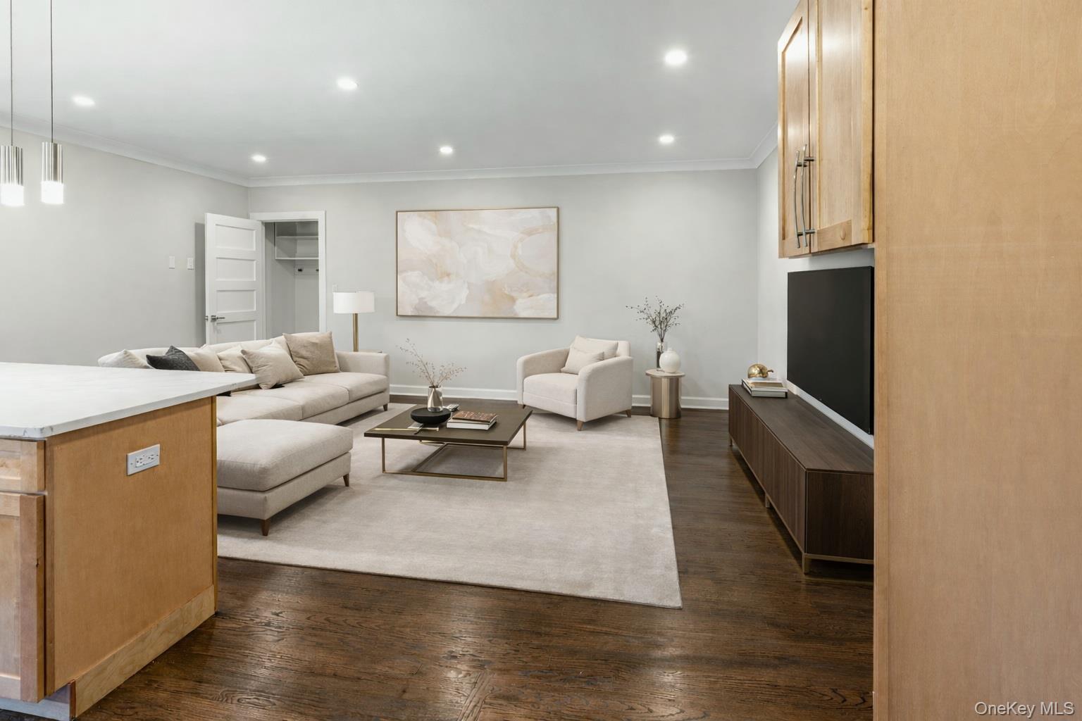 Investor friendly building. Beautifully renovated 1-bedroom Condo on t...