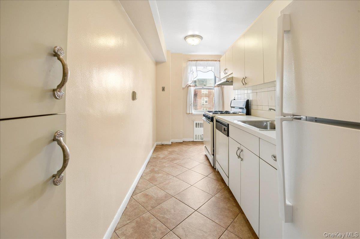 Photo 7 of this property