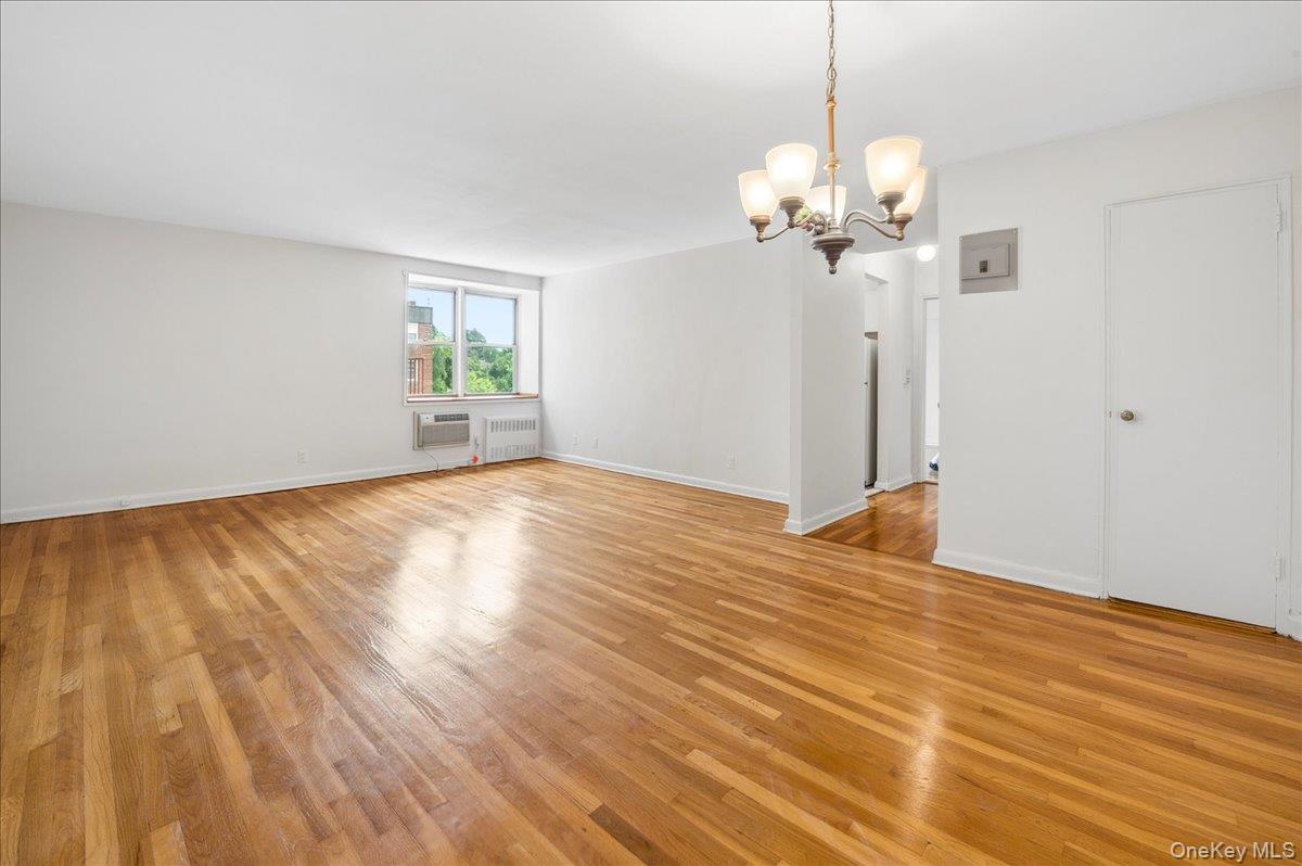 Photo 4 of this property