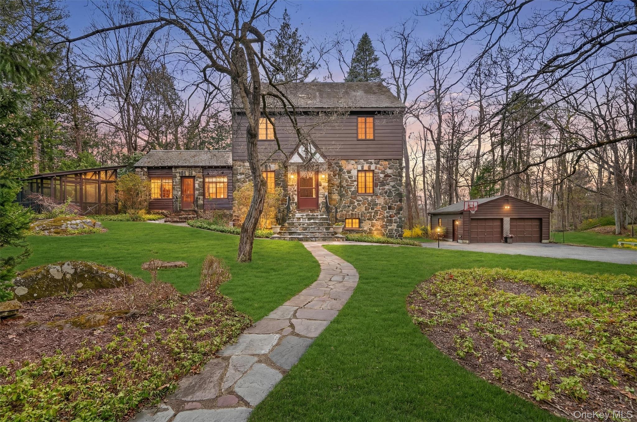 Nestled along a quiet country lane in the sought-after Lake Woodrock c...