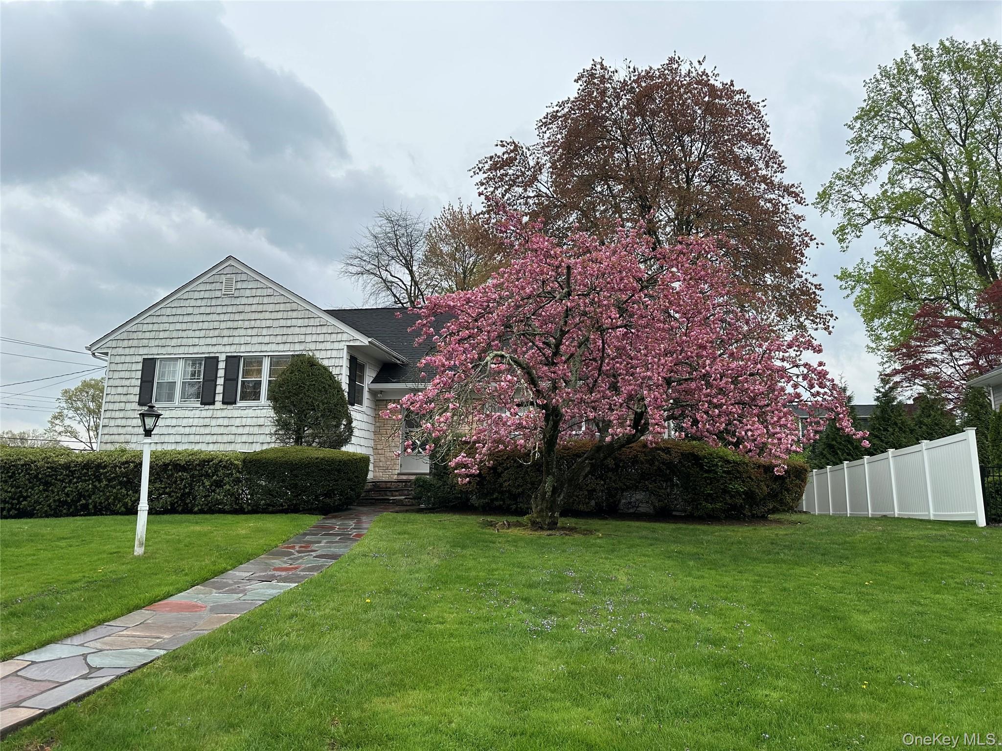 This well maintained split level ranch in New Rochelle offers the perf...
