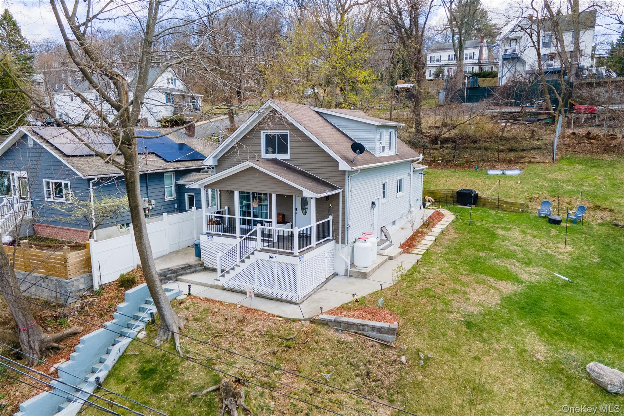 Welcome to 1463 Lincoln Terrace, a beautifully maintained 3 bedroom, 2...