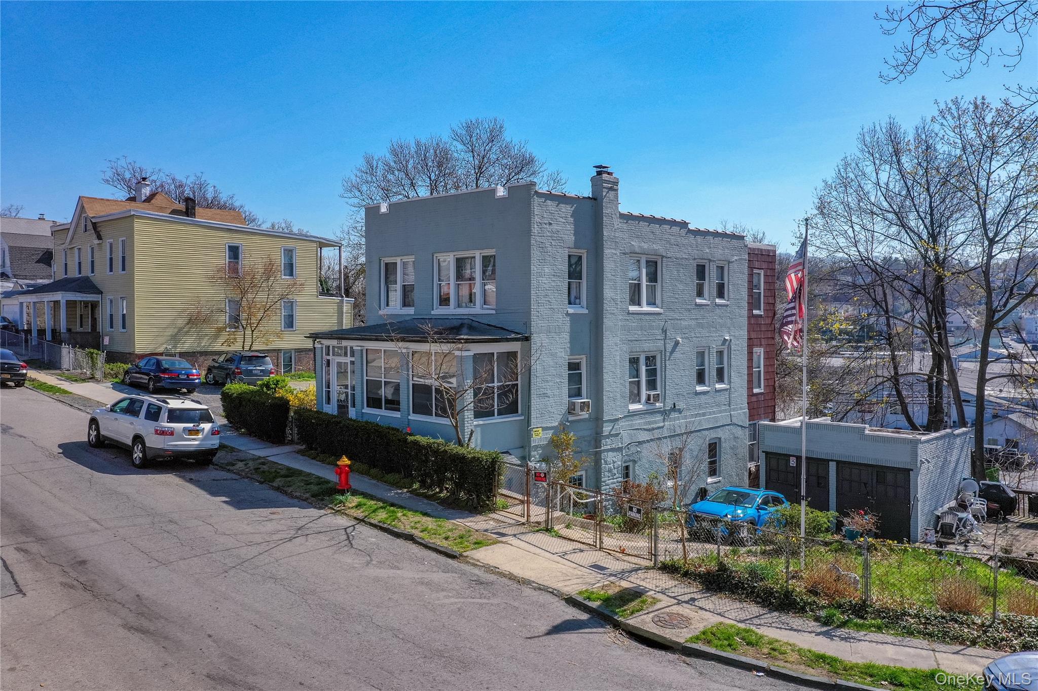 Owned and maintained by the same family for 90 years. This three famil...
