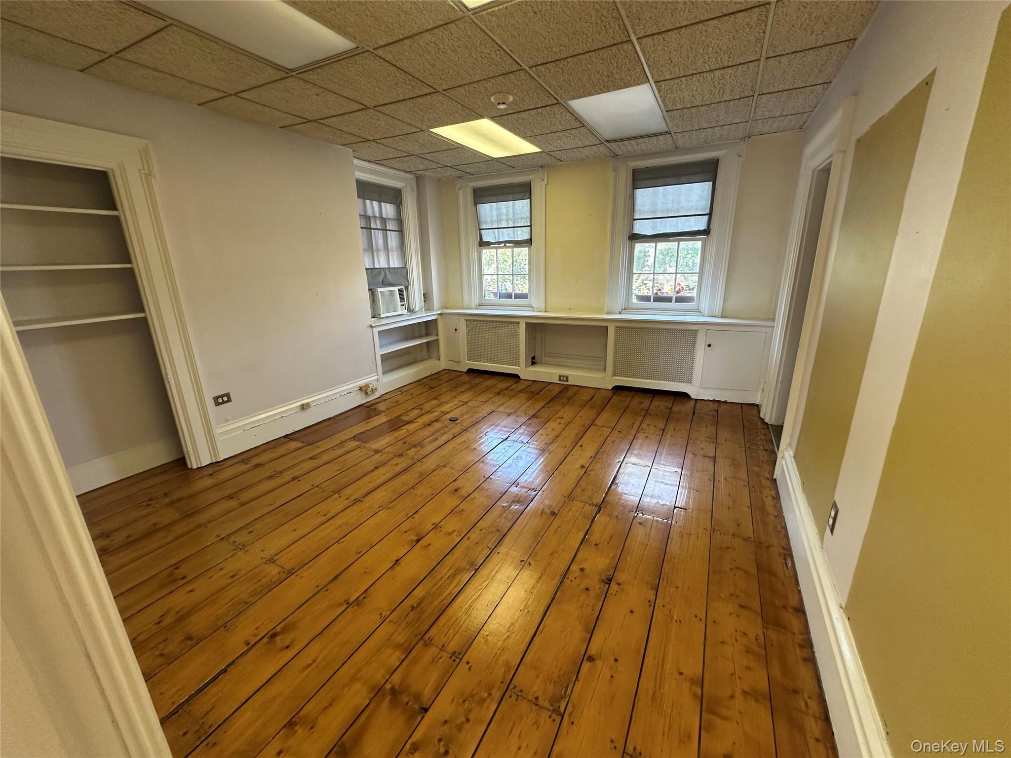 Photo 4 of this property