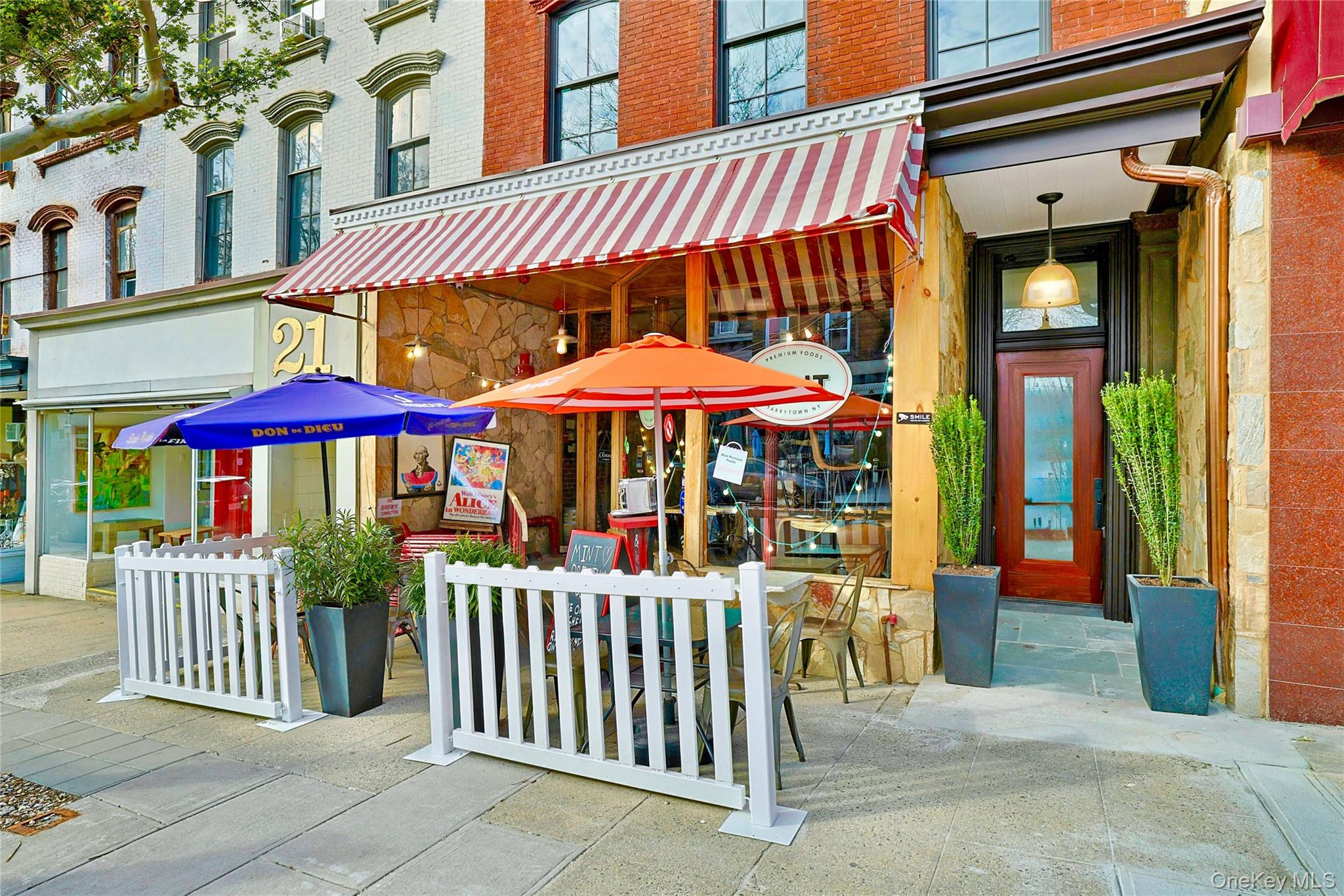 Manhattan-Style Loft In the Village of Tarrytown, Steps to Metro-North...