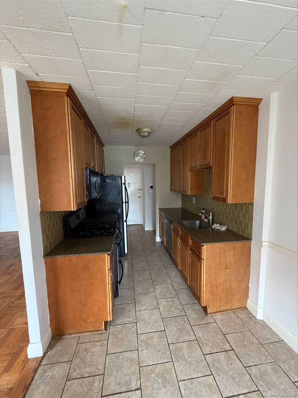 Photo 4 of this property