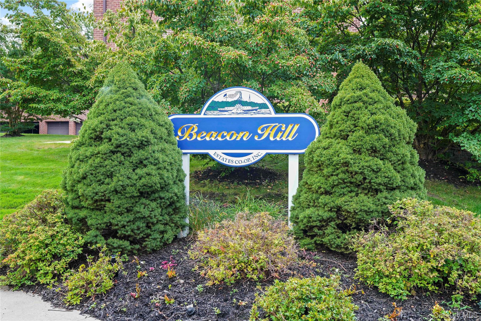 Welcome home to this spacious 2 Bedroom/1 Bath Apartment located in so...