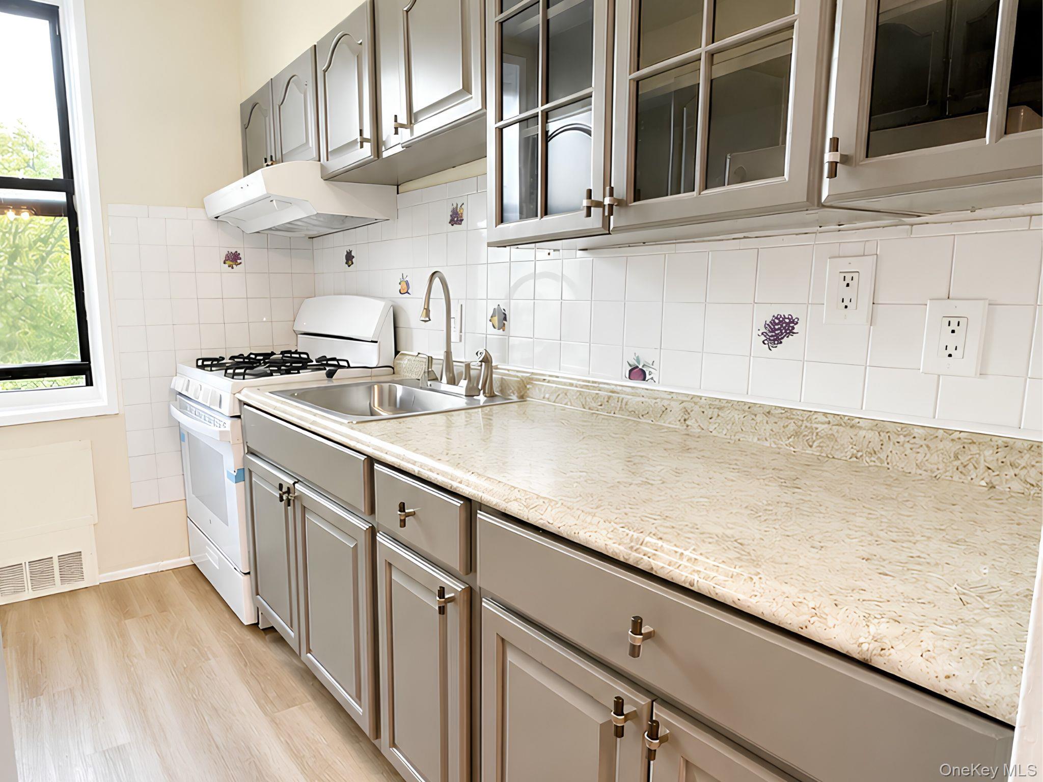 Photo 6 of this property