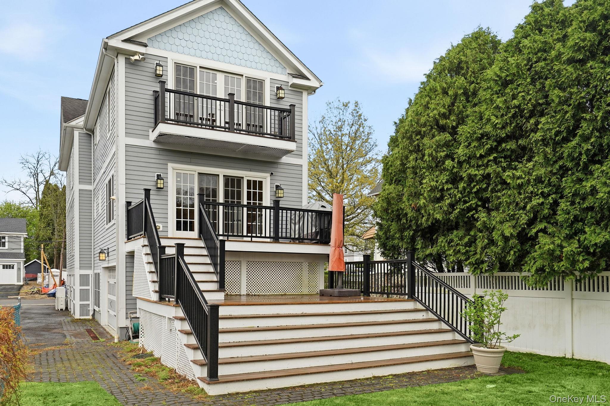 Beautifully built in 2008, this spacious Rye home offers easy living w...