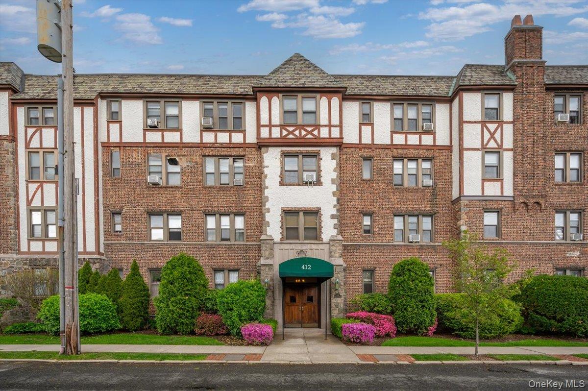 This beautifully renovated apartment blends timeless charm with modern...