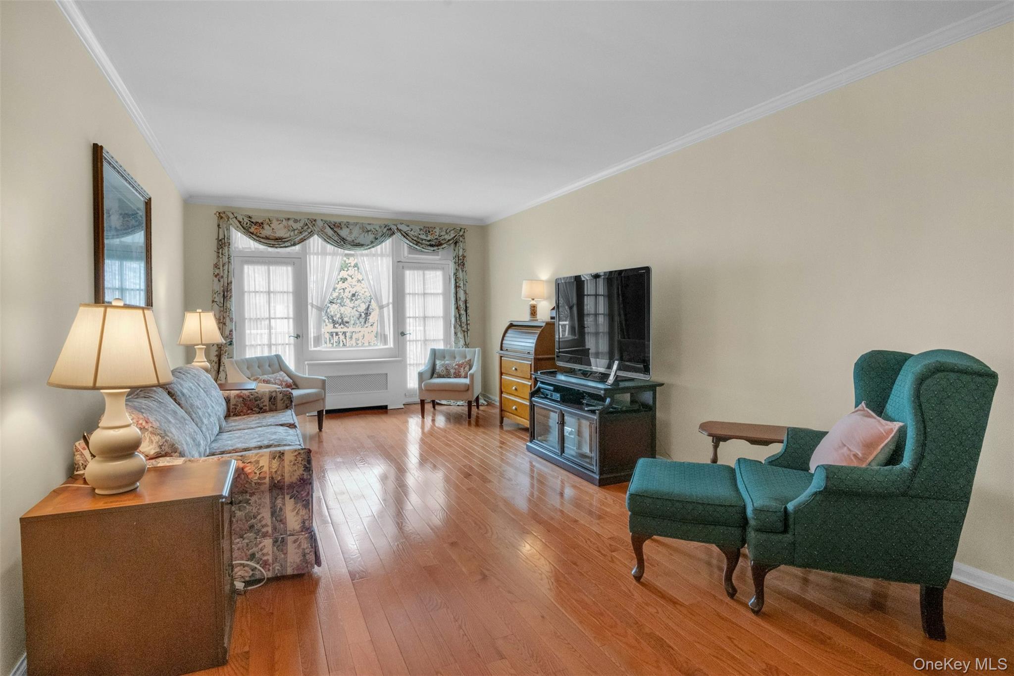 Photo 4 of this property