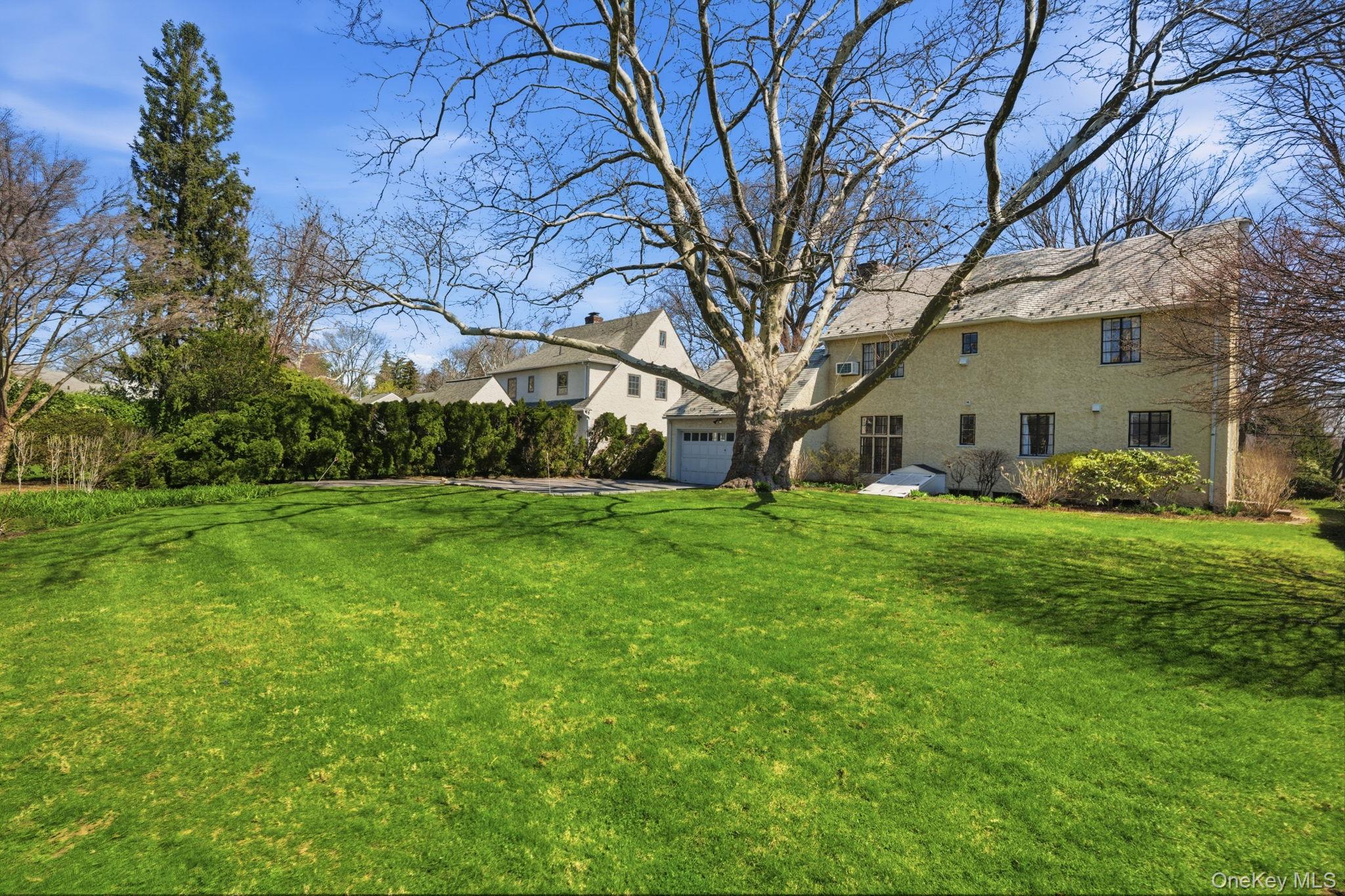 Photo 33 of this property