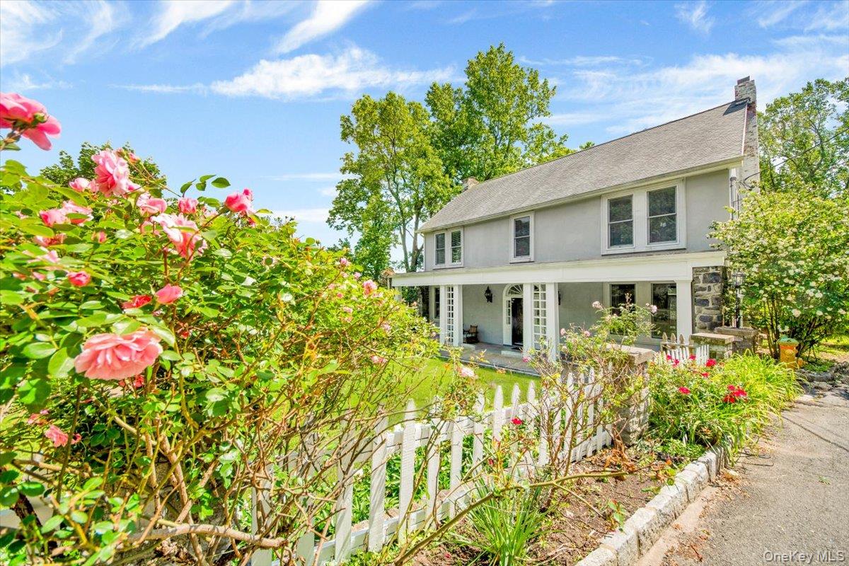 Looking for a tranquil oasis to escape the hustle bustle?....look no f...