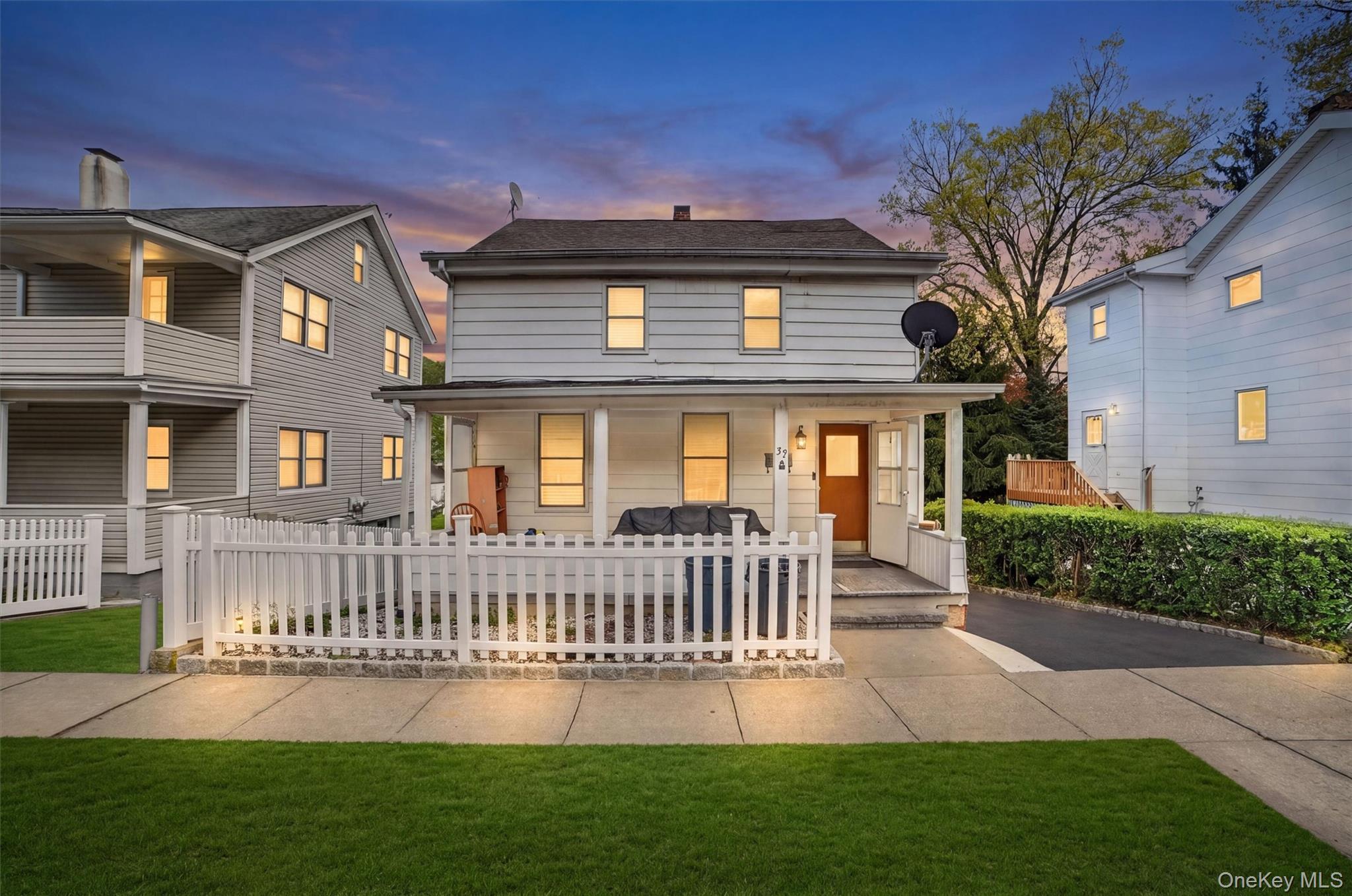 This charming 3-bedroom, 2-bath home in the Village of Ossining, is a...