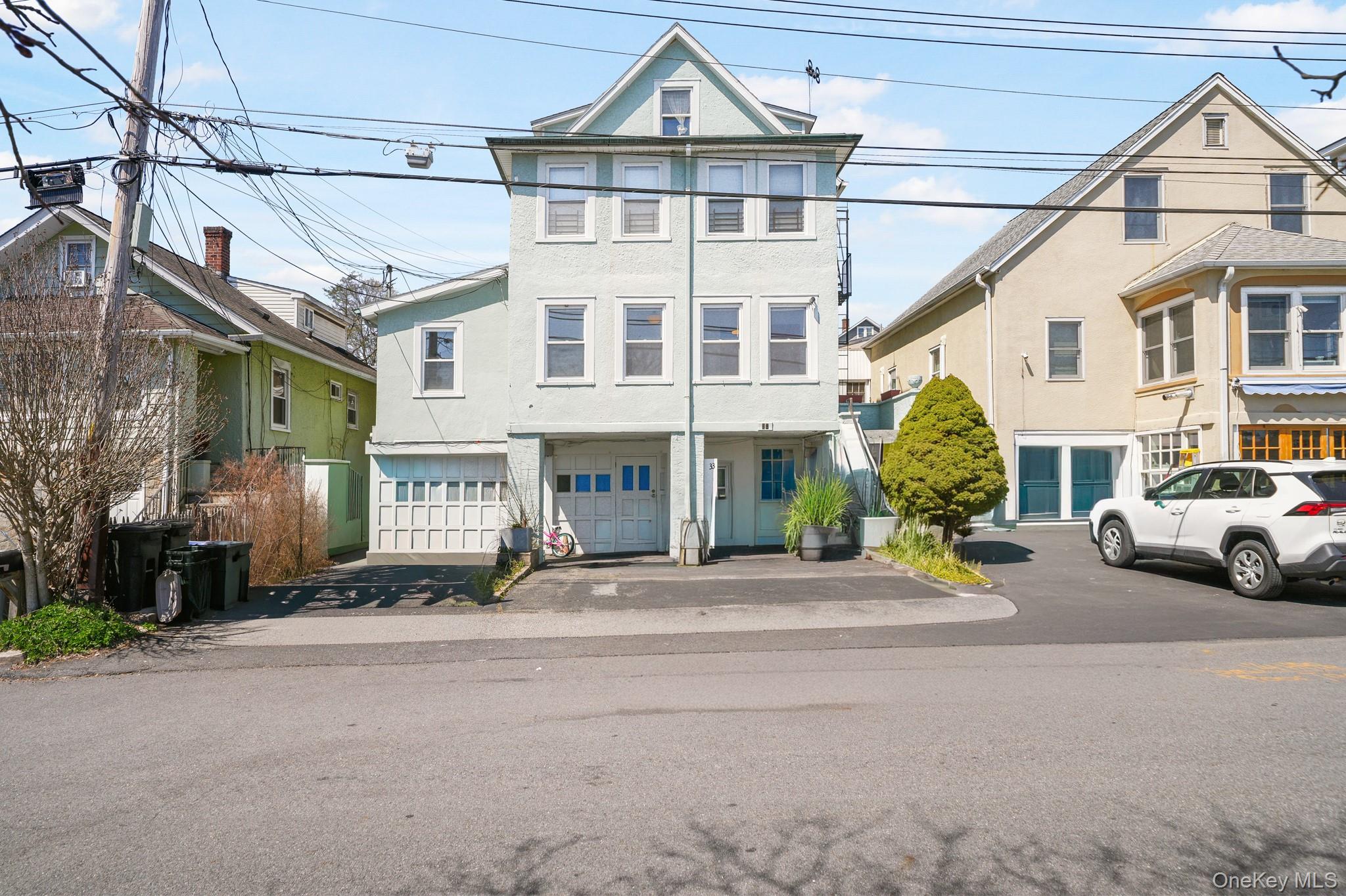 Excellent investment or owner-occupant opportunity in the heart of Ple...