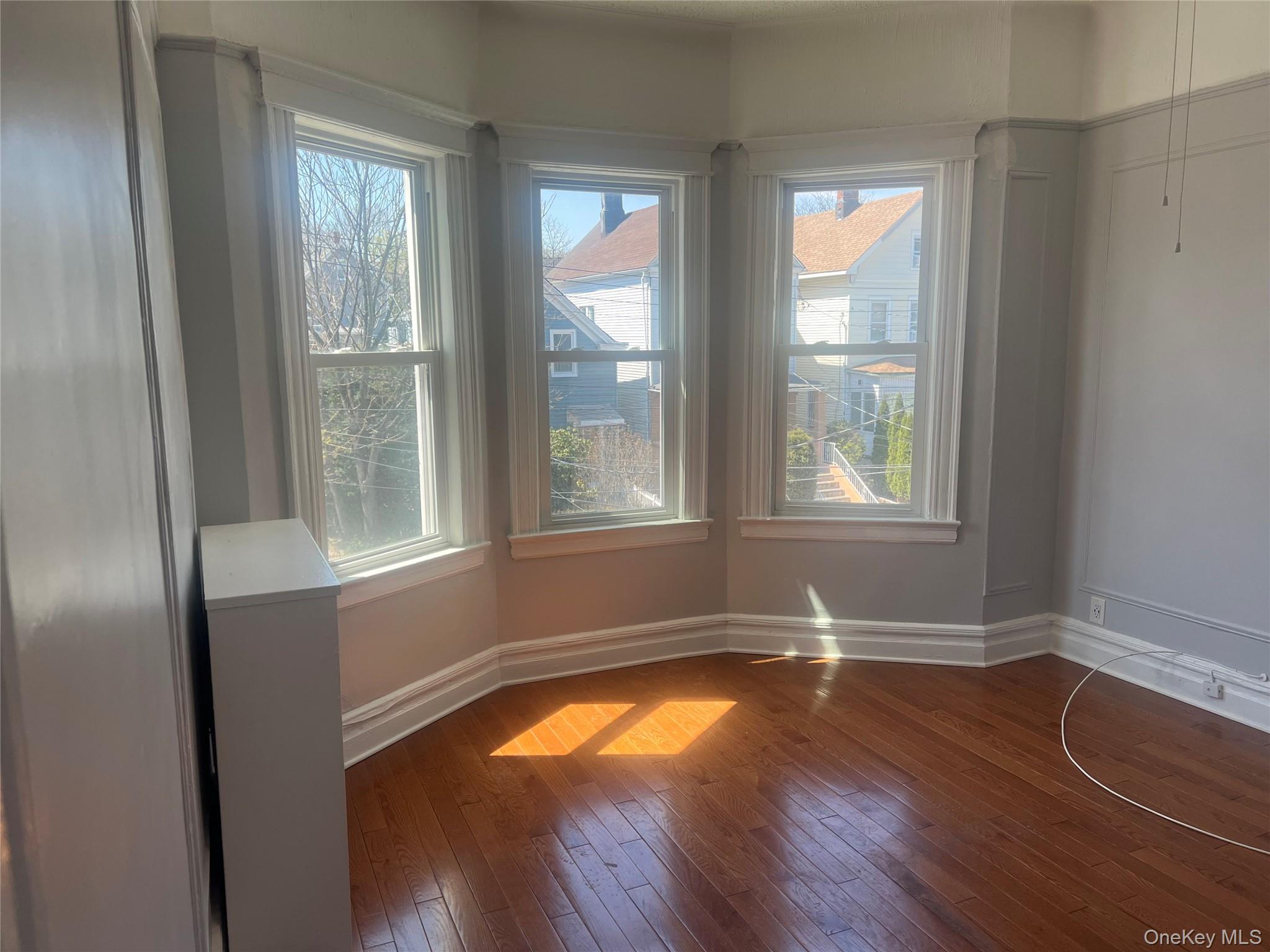 Spacious one bedroom apartment on the 2 level in multi family home. Ha...