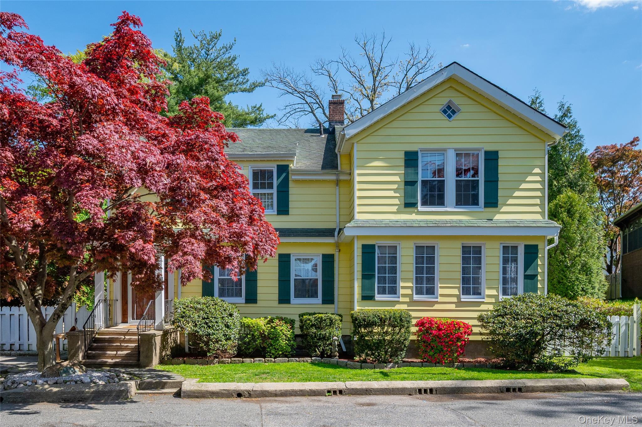 Tucked at the end of a quiet dead-end in sought-after Stephenson Park,...