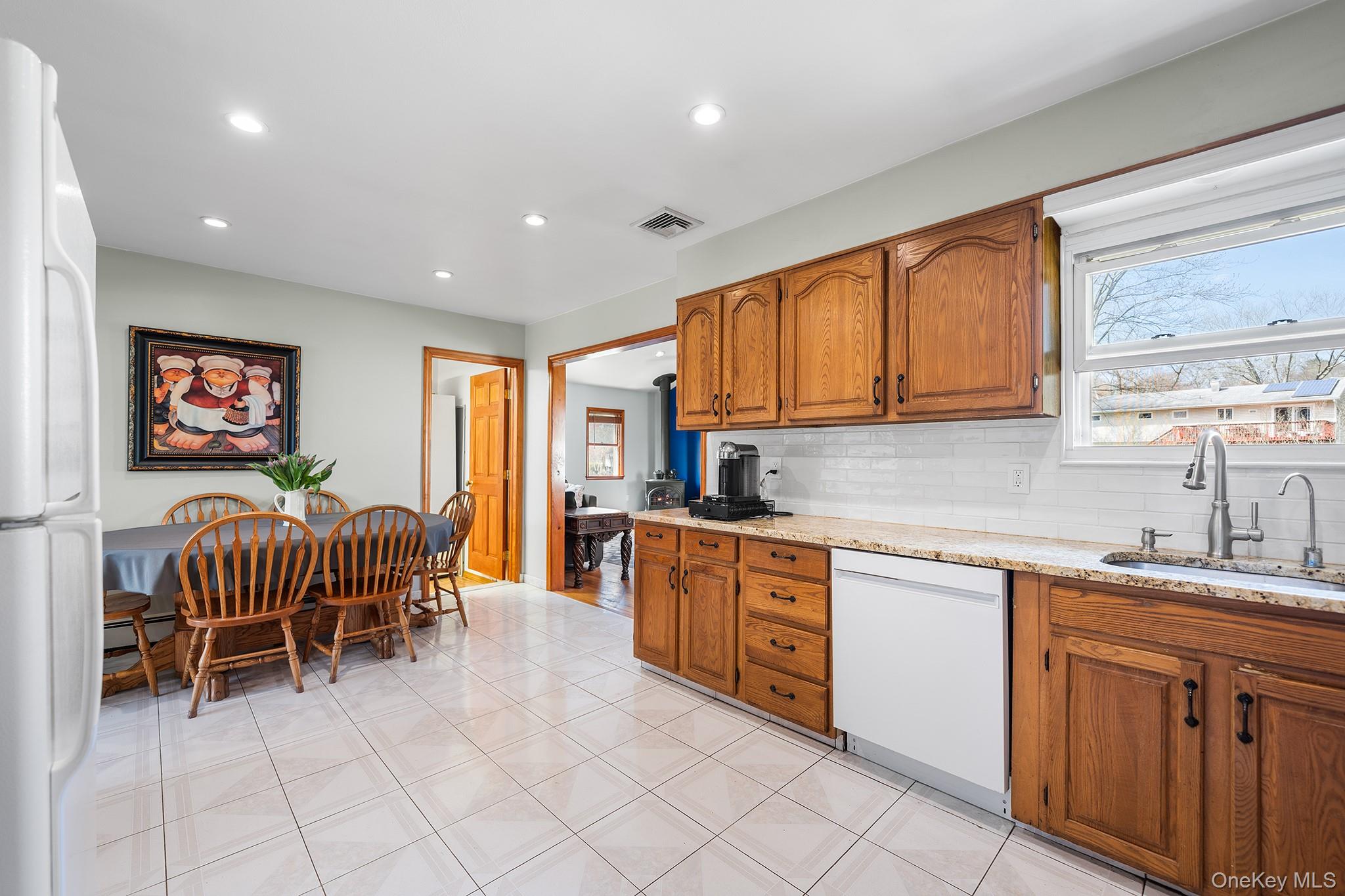 Photo 7 of this property