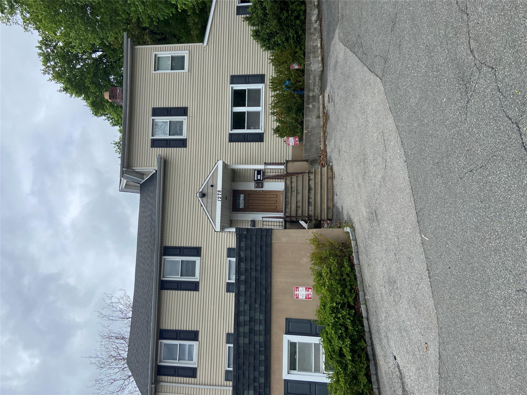 Modern, versatile & quiet private office space seeking a new beginning...