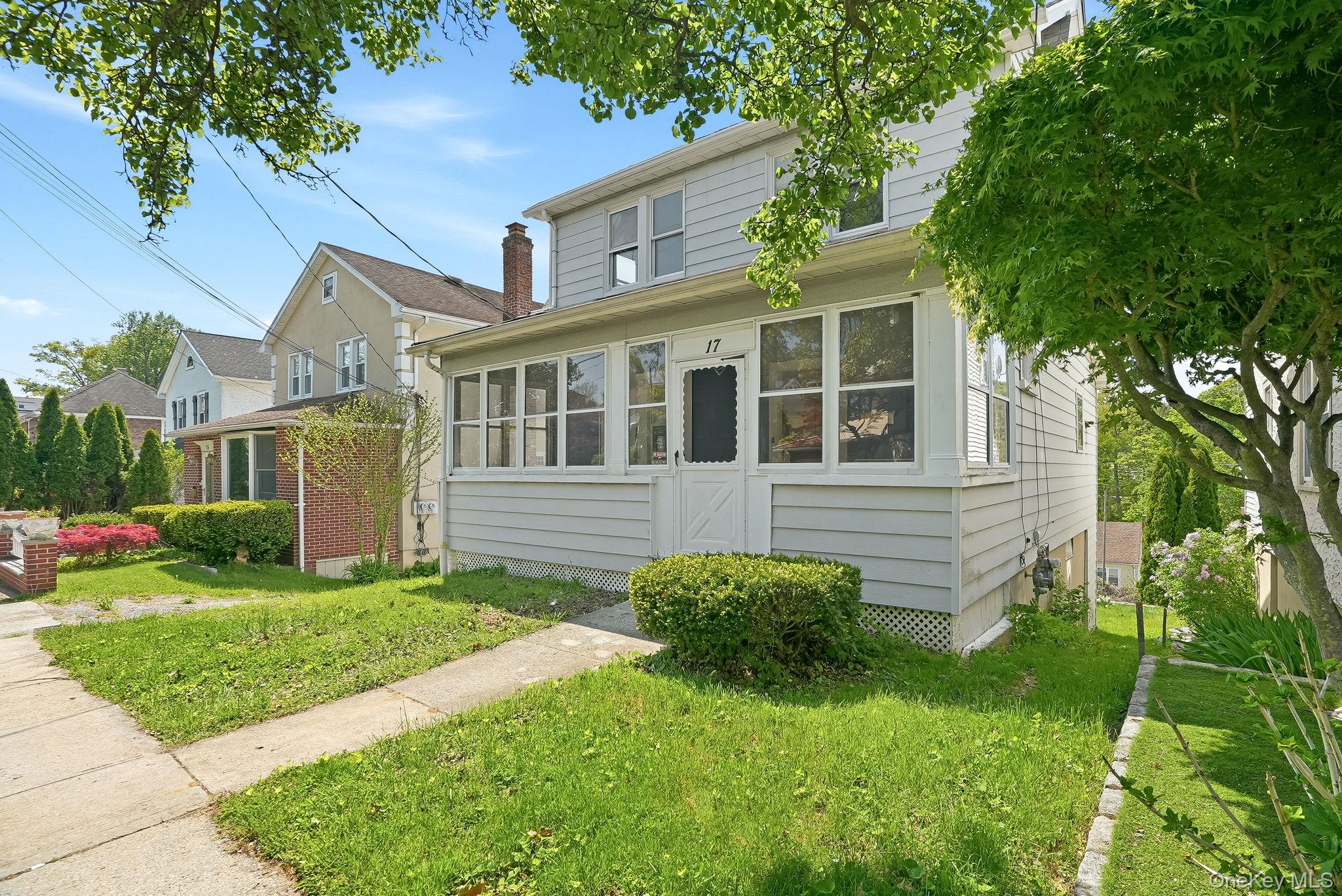 Nestled on a lovely tree-lined street in Sleepy Hollow, this 3-bedroom...