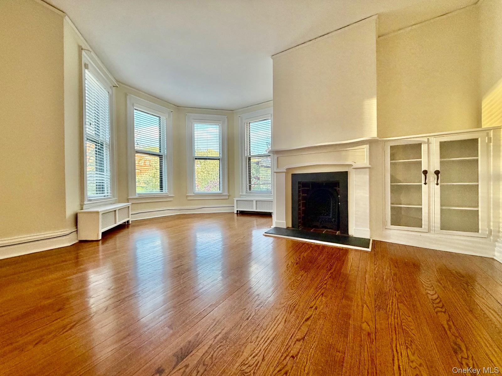 Spacious 2 bedroom and 1.5 bathroom apartment on the 2nd floor of a pr...