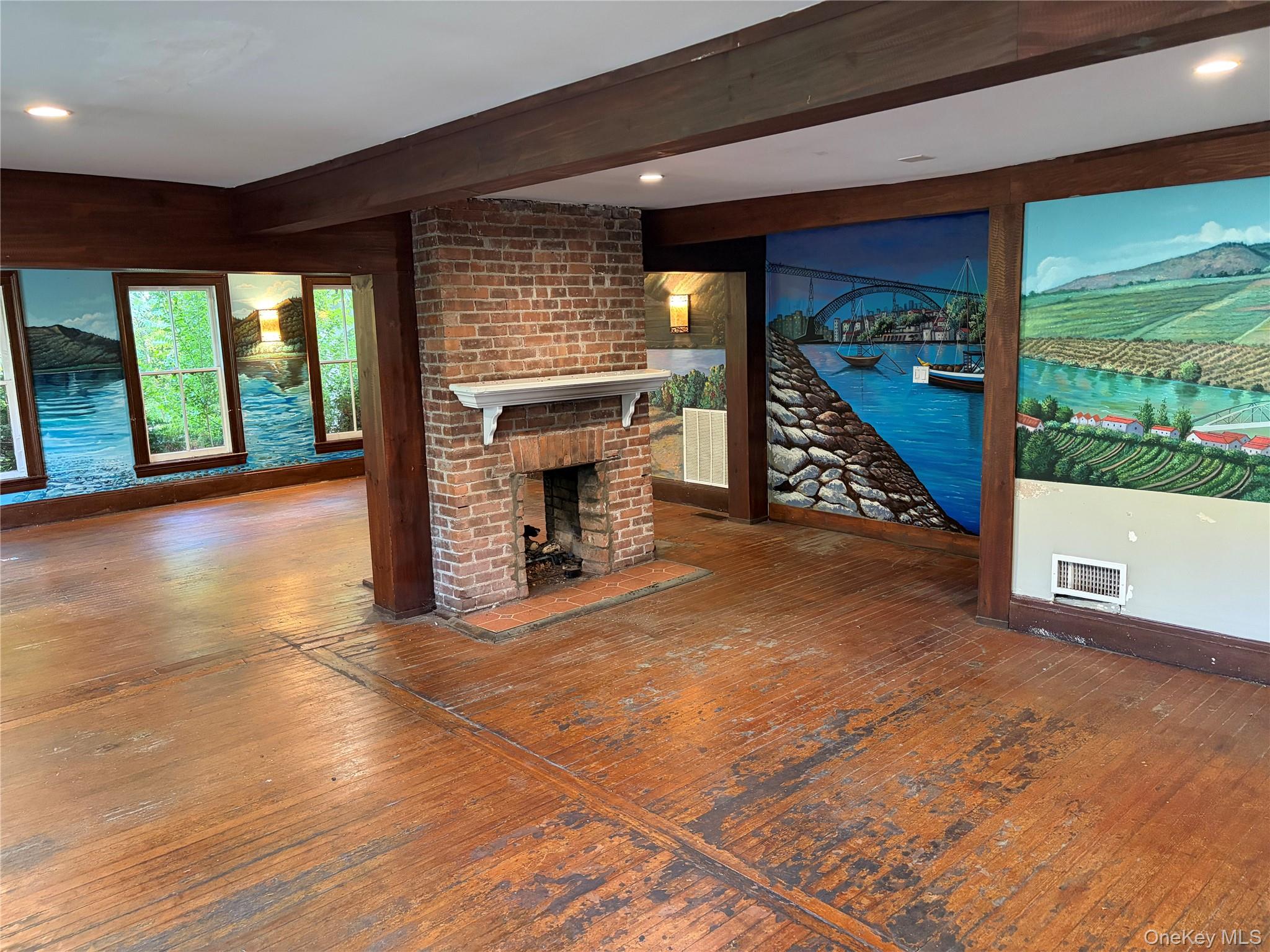 Photo 6 of this property