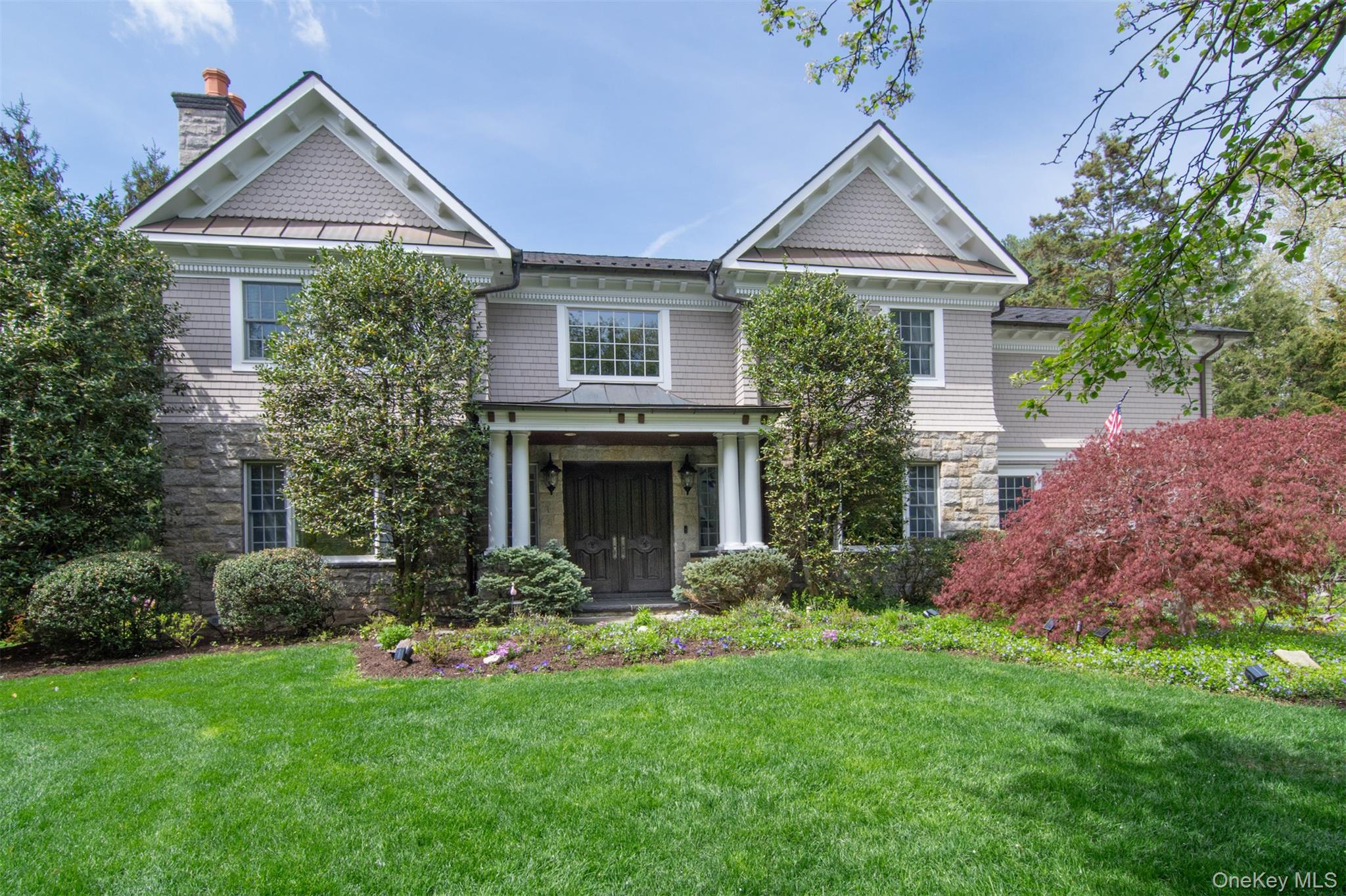 Beautiful Colonial in Irvington’s prestigious Ardsley Park neighborhoo...