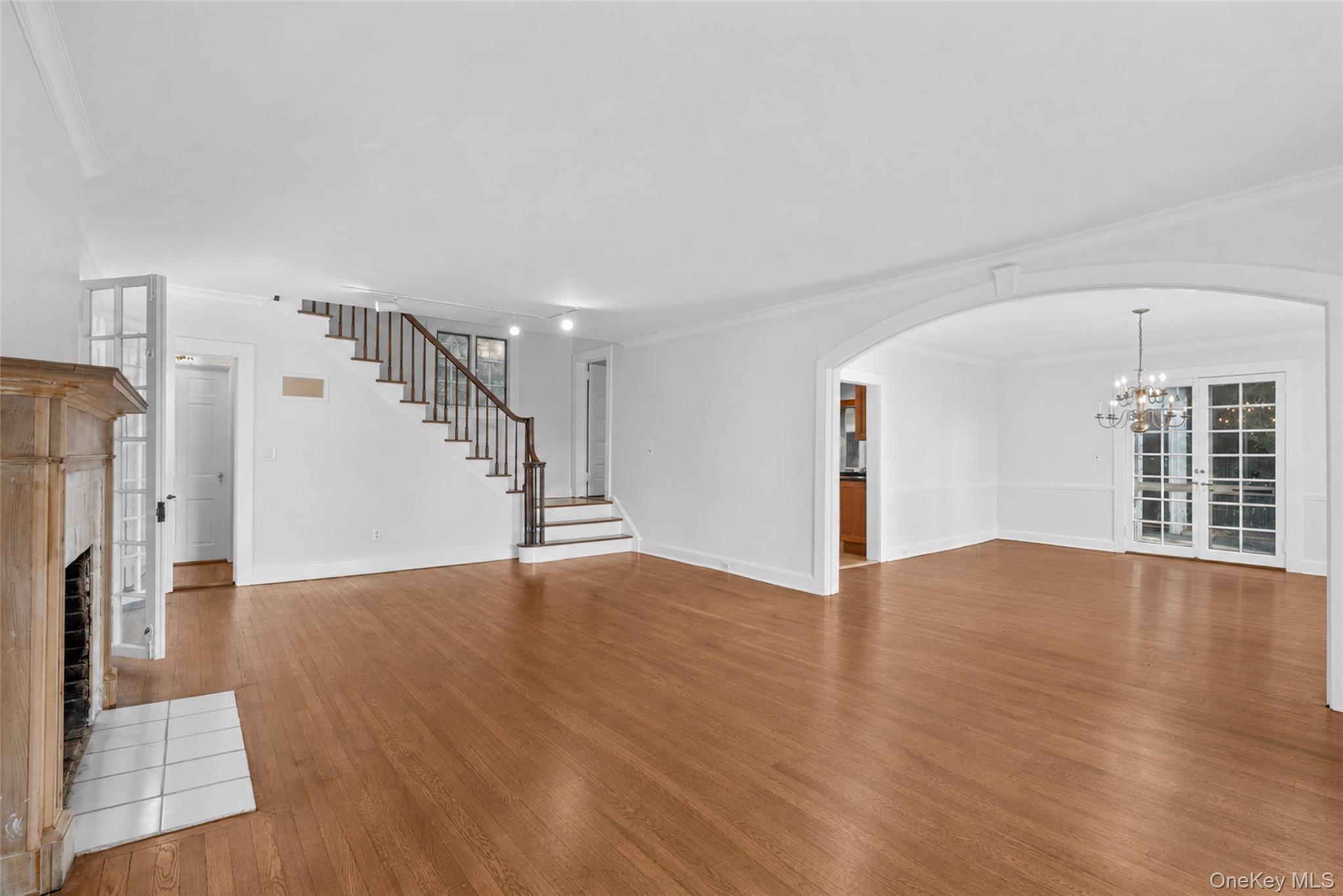 Photo 4 of this property
