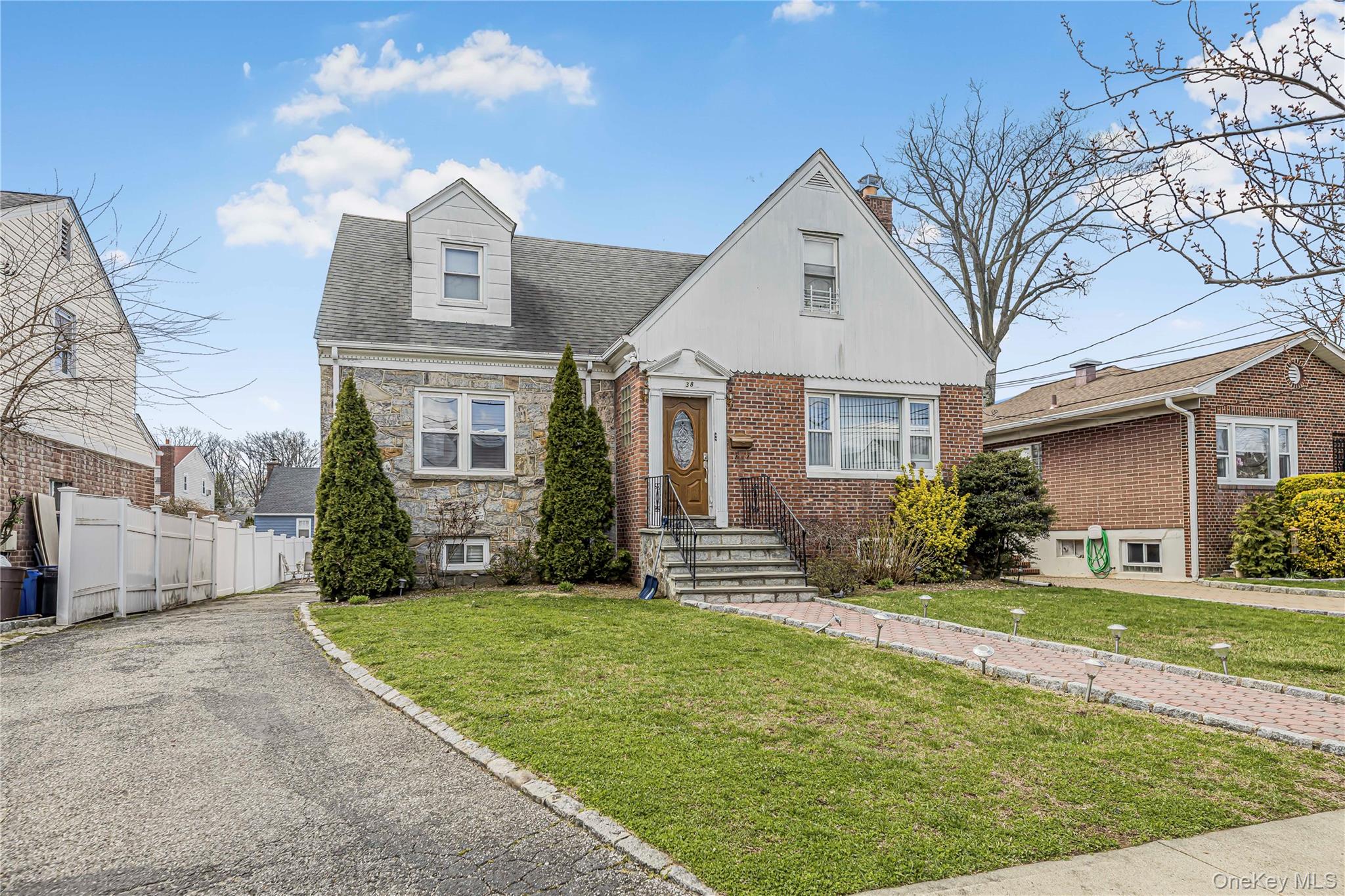 This house is newly renovated, and is located in a quiet neighborhood....