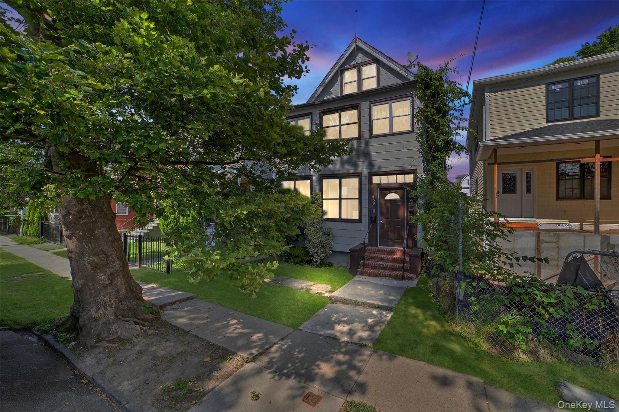 Beautifully maintained 3-unit property in Mount Vernon with strong ren...