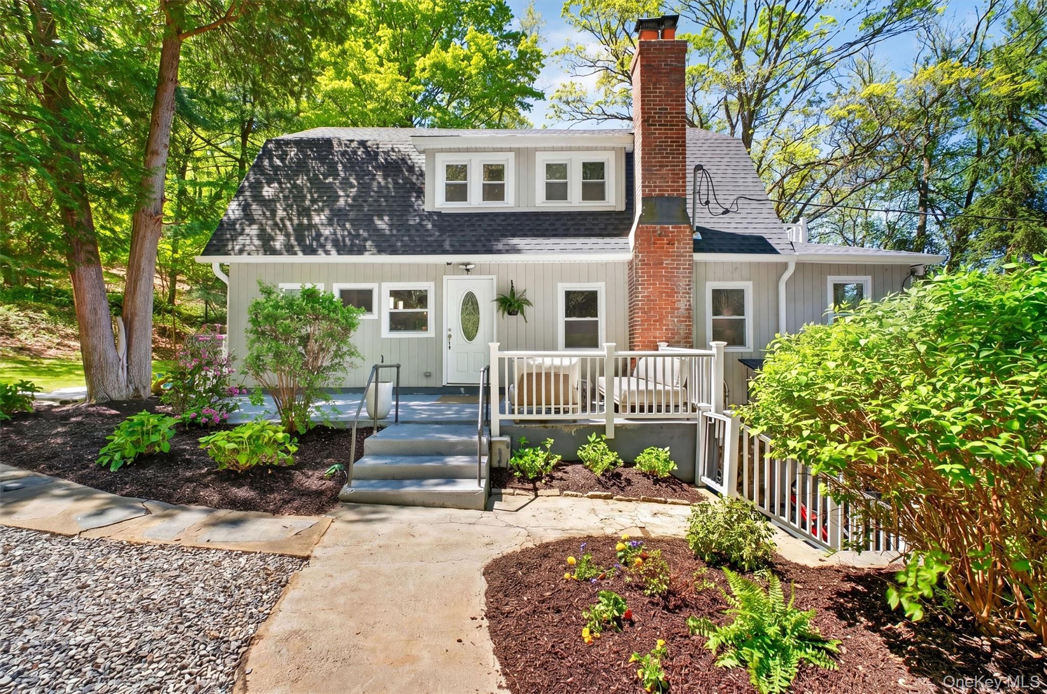 If you’ve been dreaming of a chic, nature-filled retreat with modern u...