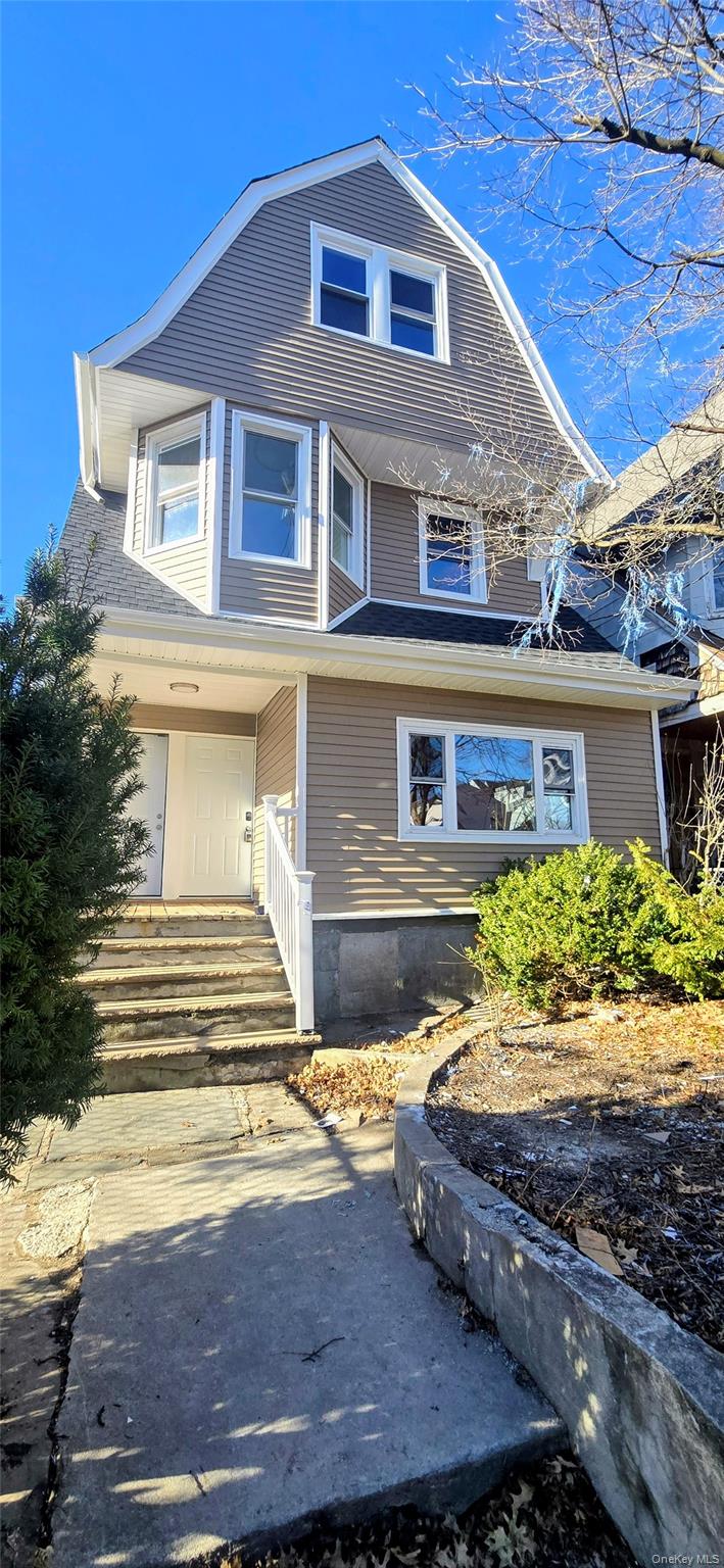 Easy to show, call listing agent for appointments.