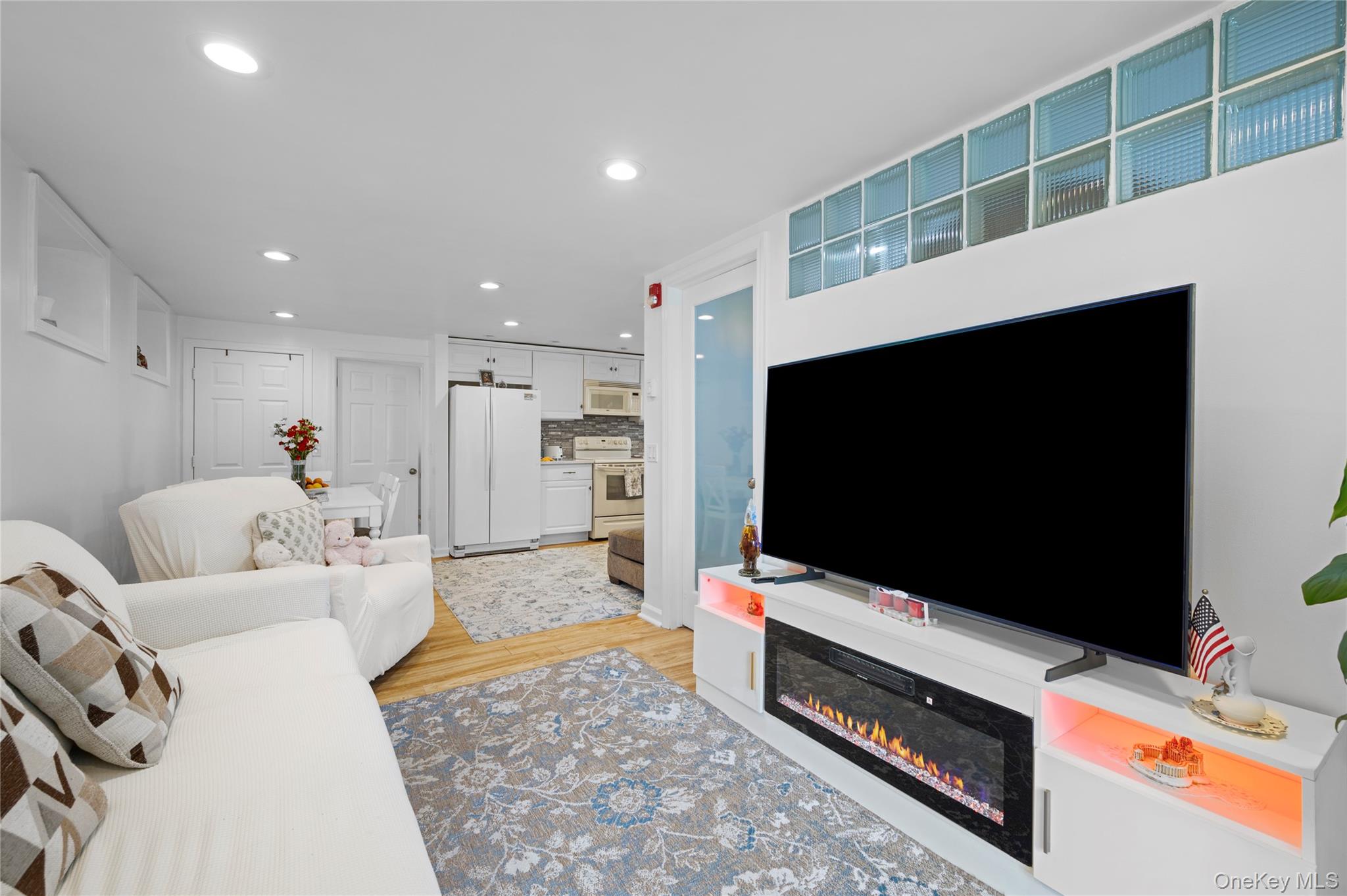 Welcome to 46 N High Street in Tuckahoe, offering a comfortable and we...