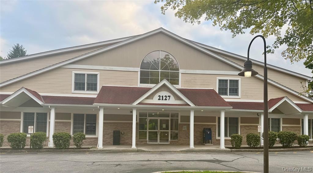 Shared Professional Office Space for Lease in Prime Location. First-fl...