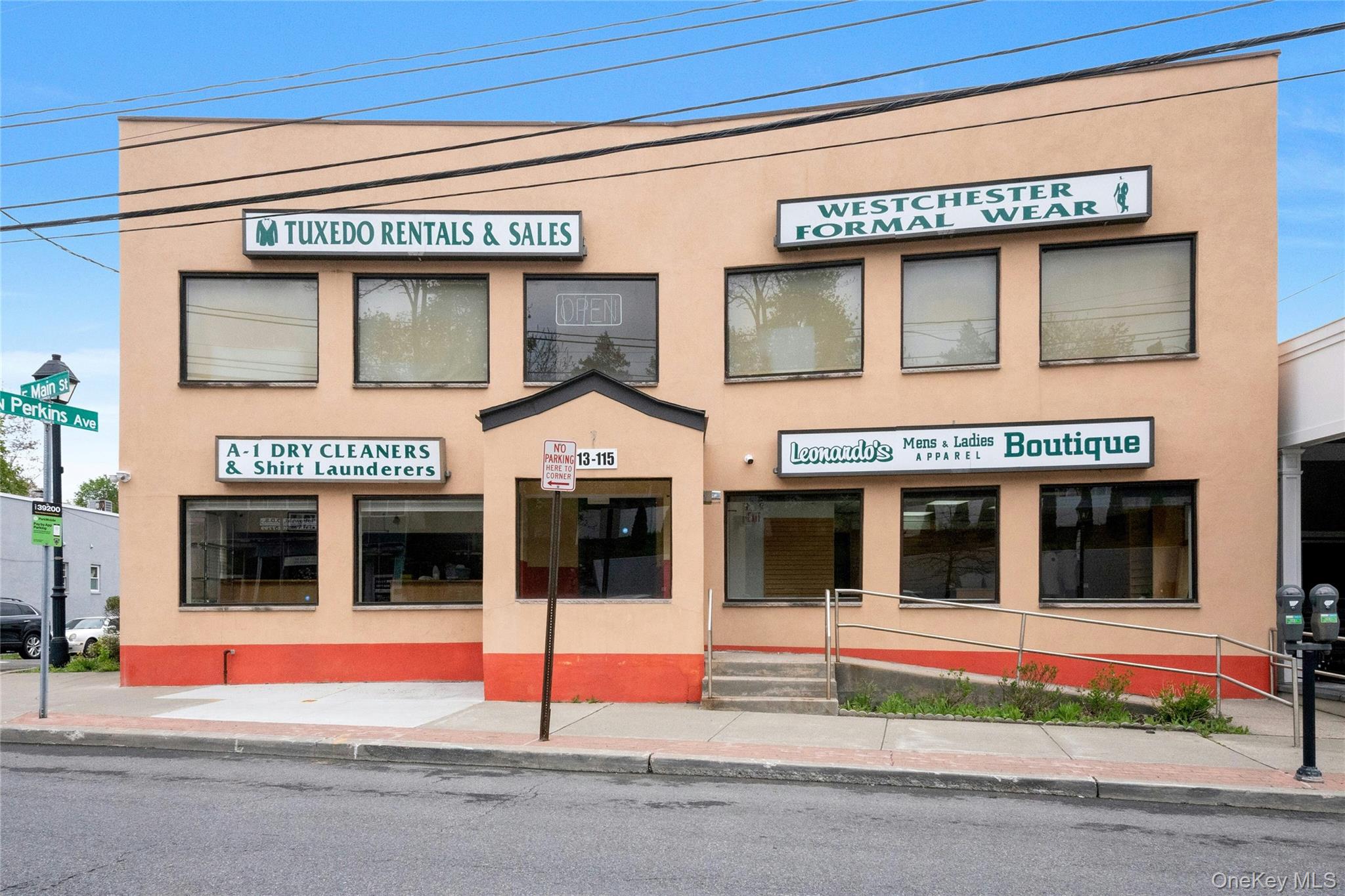 Great Opportunity! Great Location! Chance of a lifetime to own a comme...