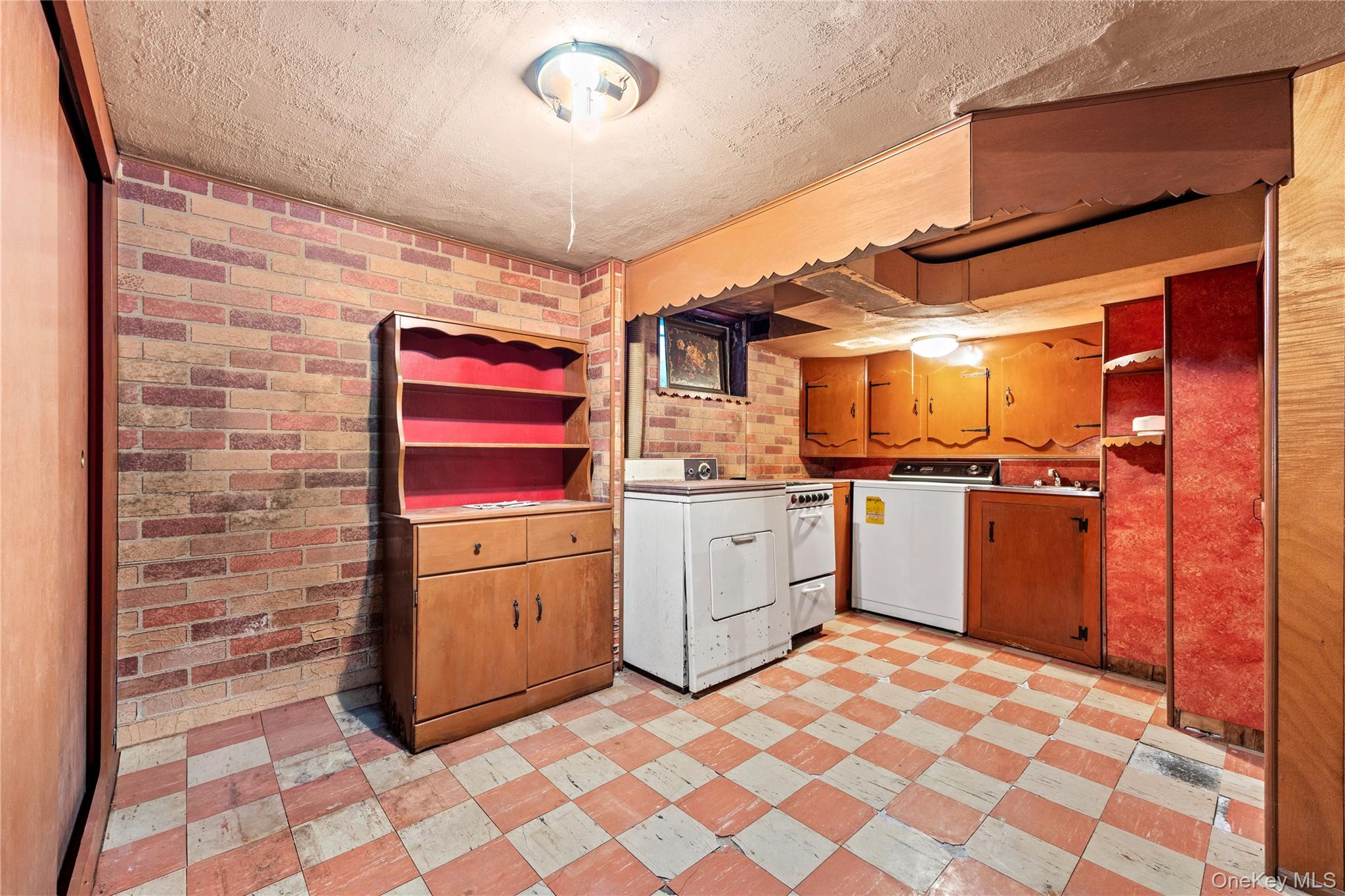 Photo 18 of this property