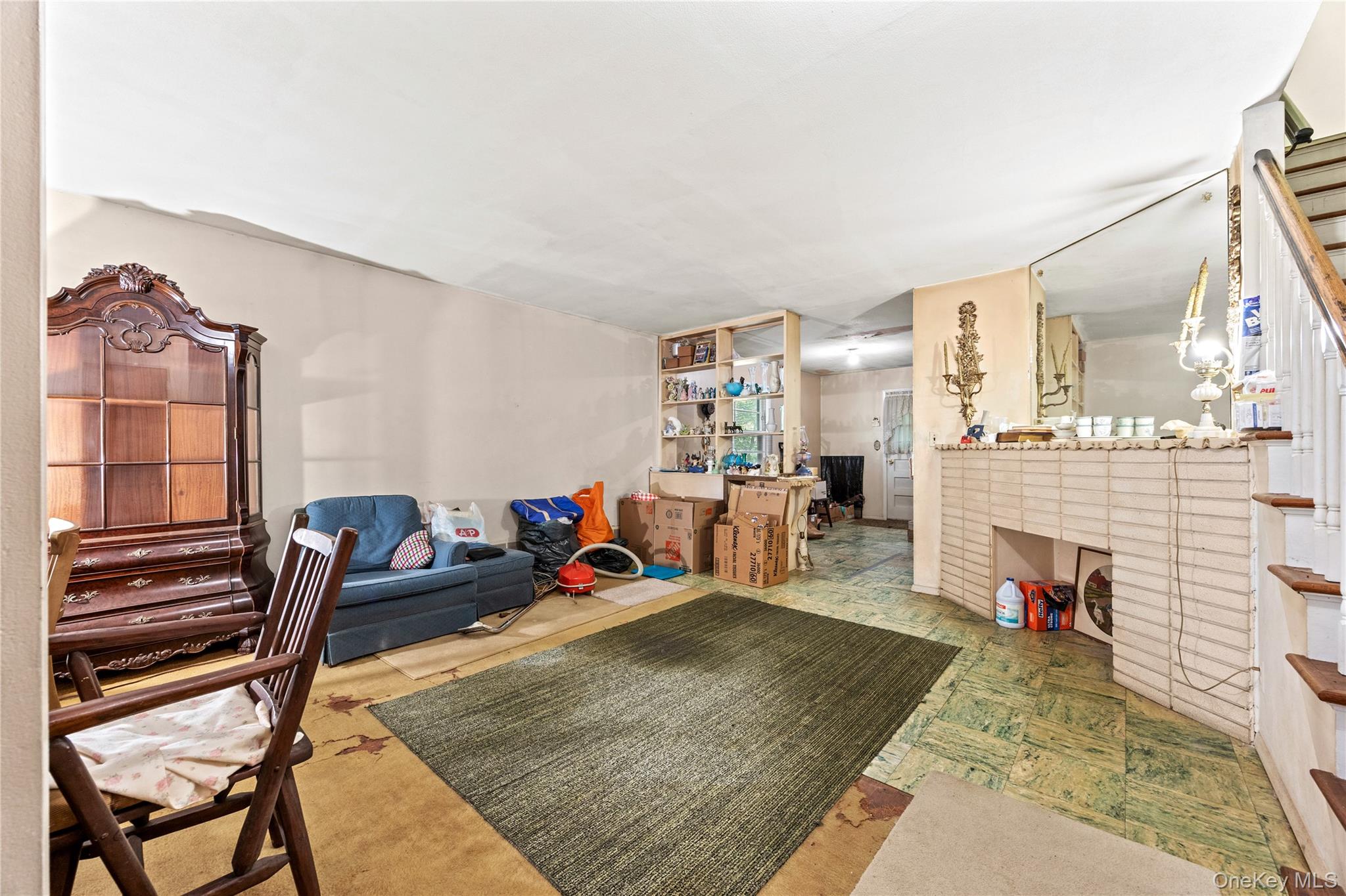 Photo 4 of this property