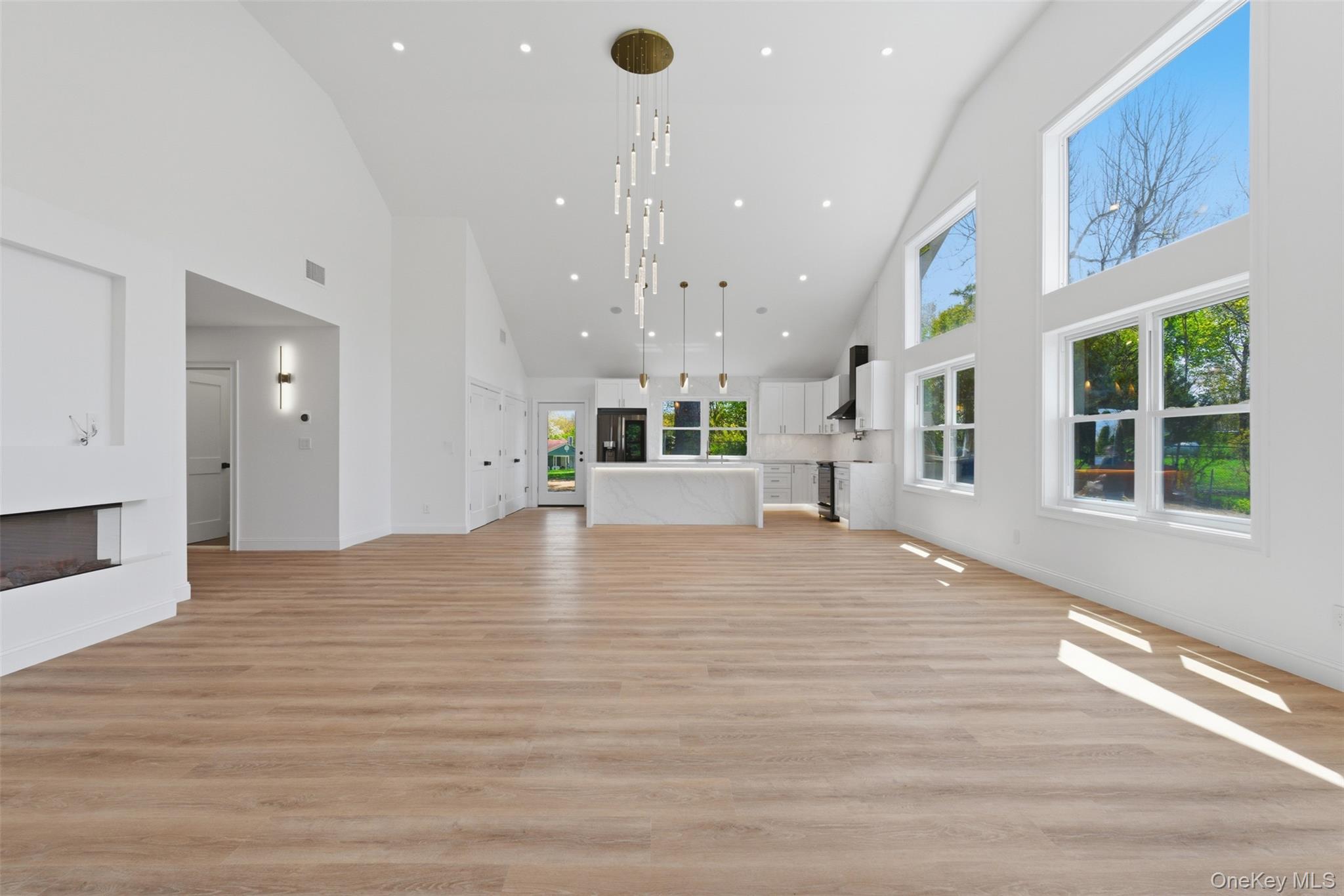 Photo 4 of this property