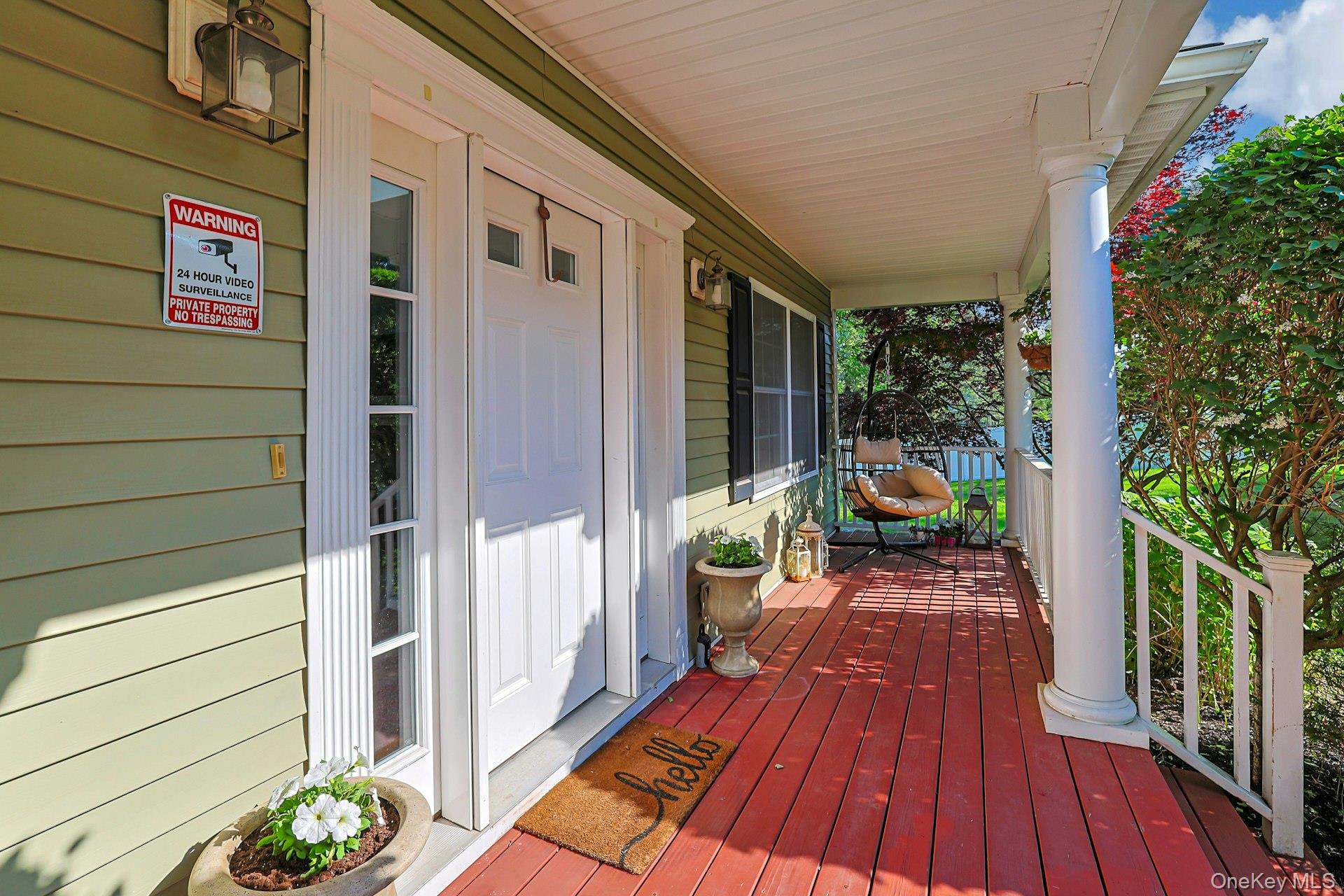 Photo 4 of this property