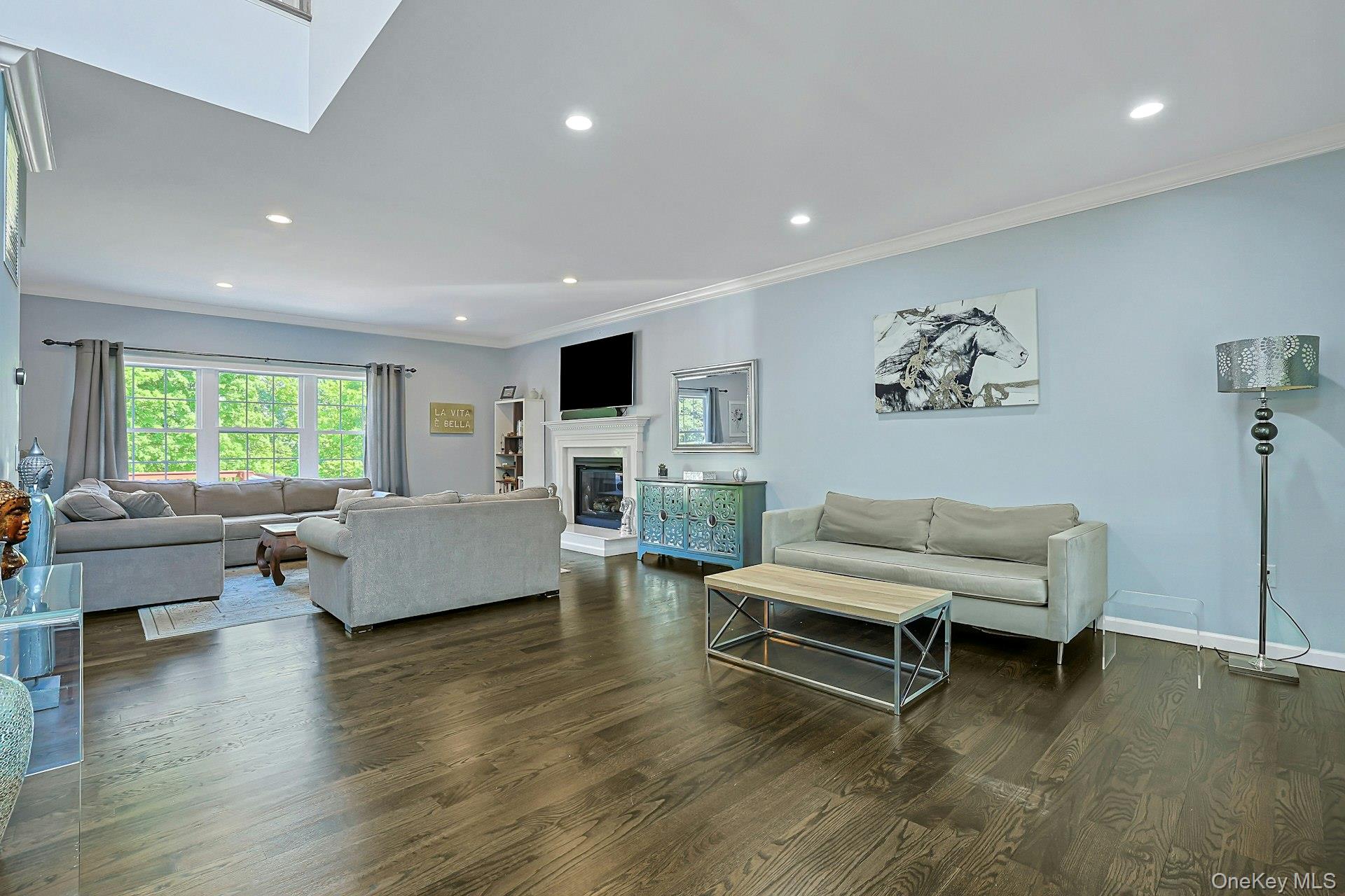 Photo 7 of this property