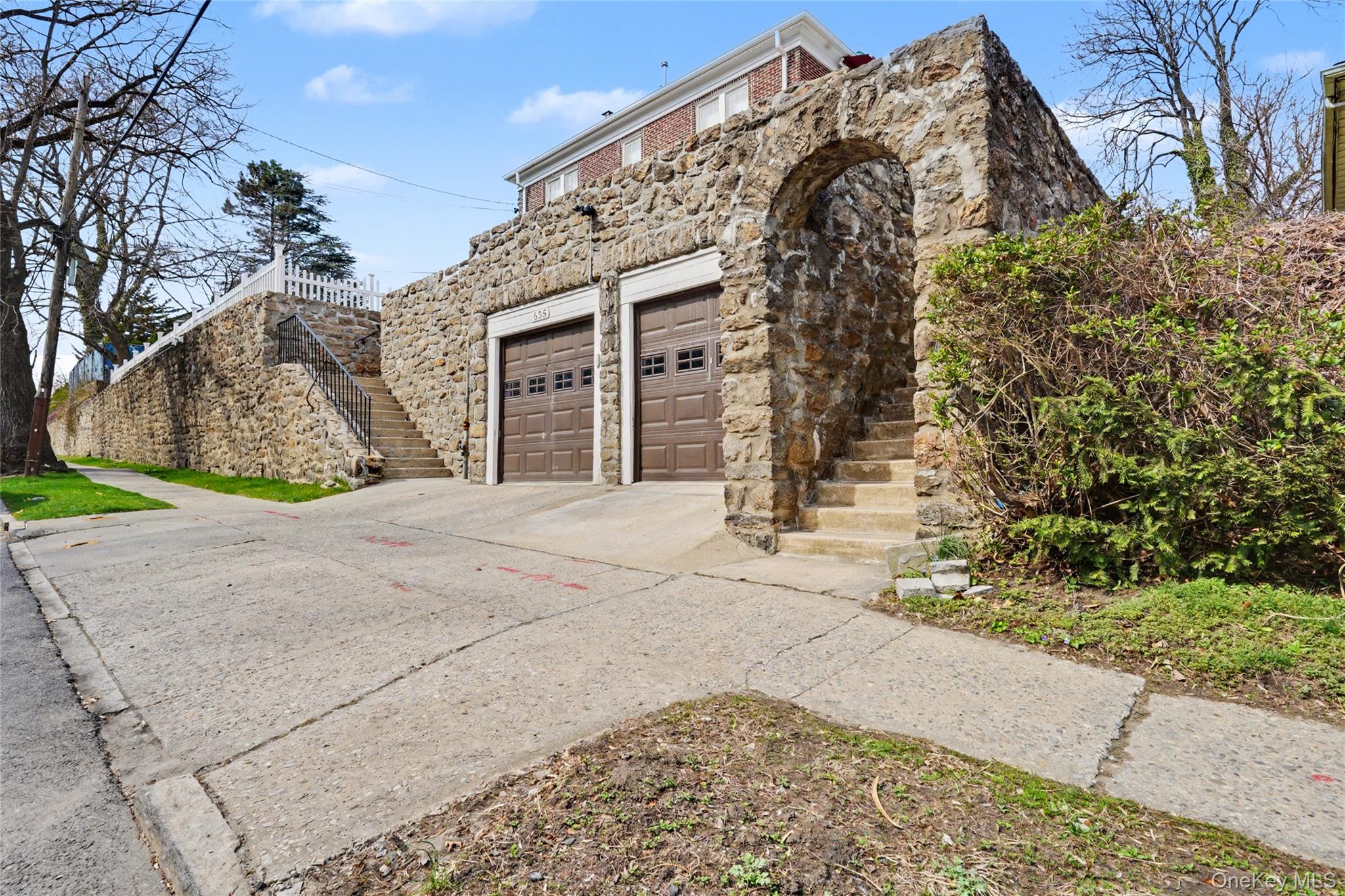 Beautifully renovated and highly versatile, this space in a private ho...