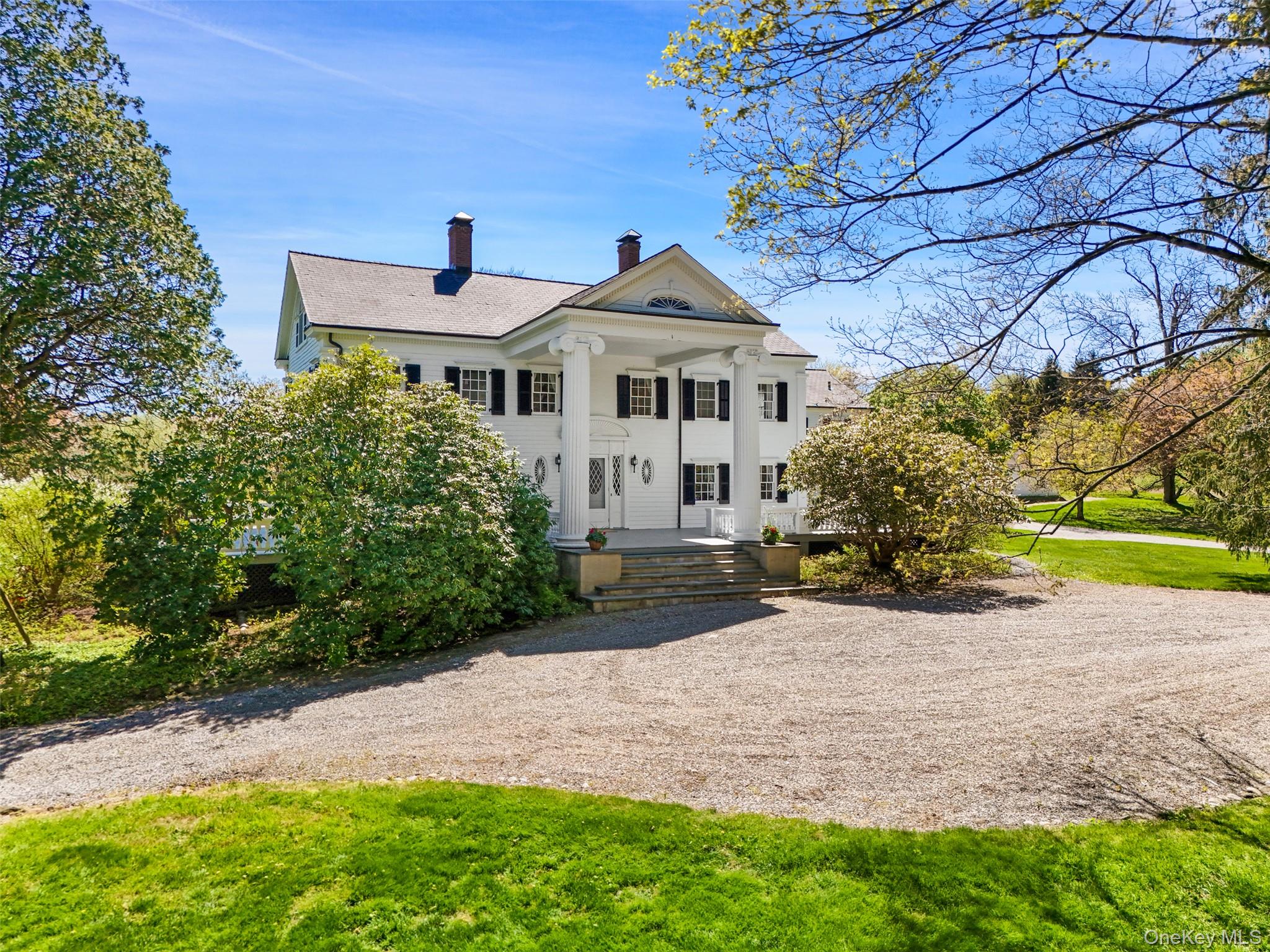 WOLSEY FARM. One of Bedford’s most iconic estate properties—first time...