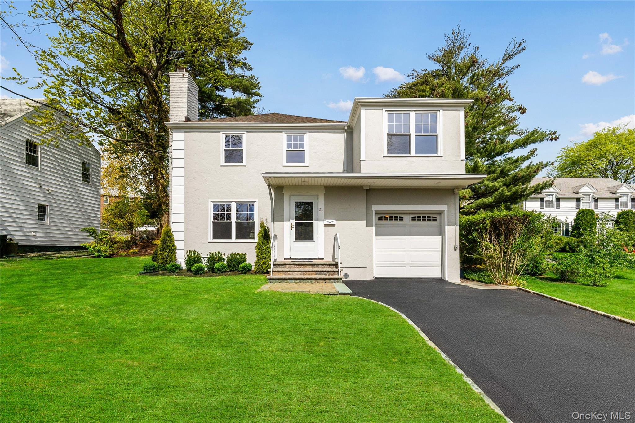 Newly Renovated 3 Bedroom home in a great location on a quiet dead end...