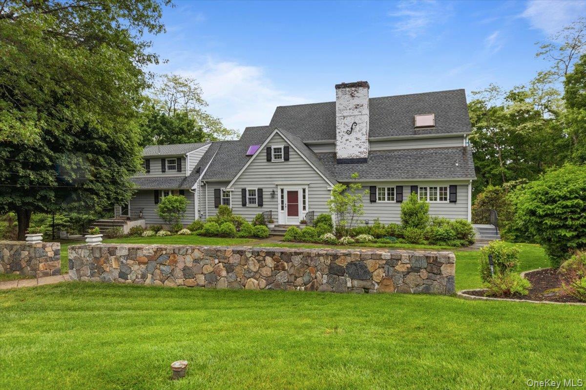 Photo 4 of this property