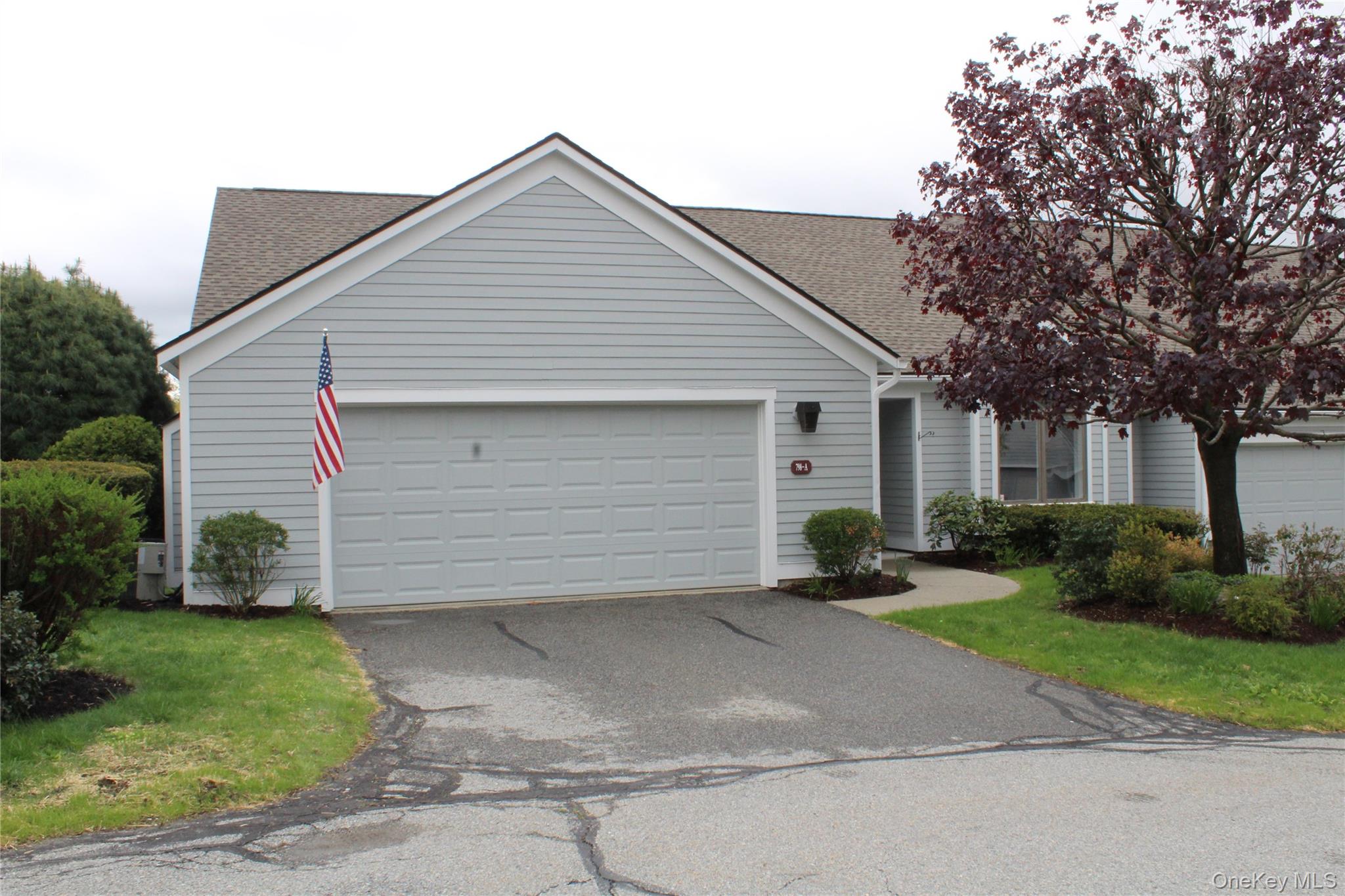 This Harvard Model has been updated and move in ready for all. It has...