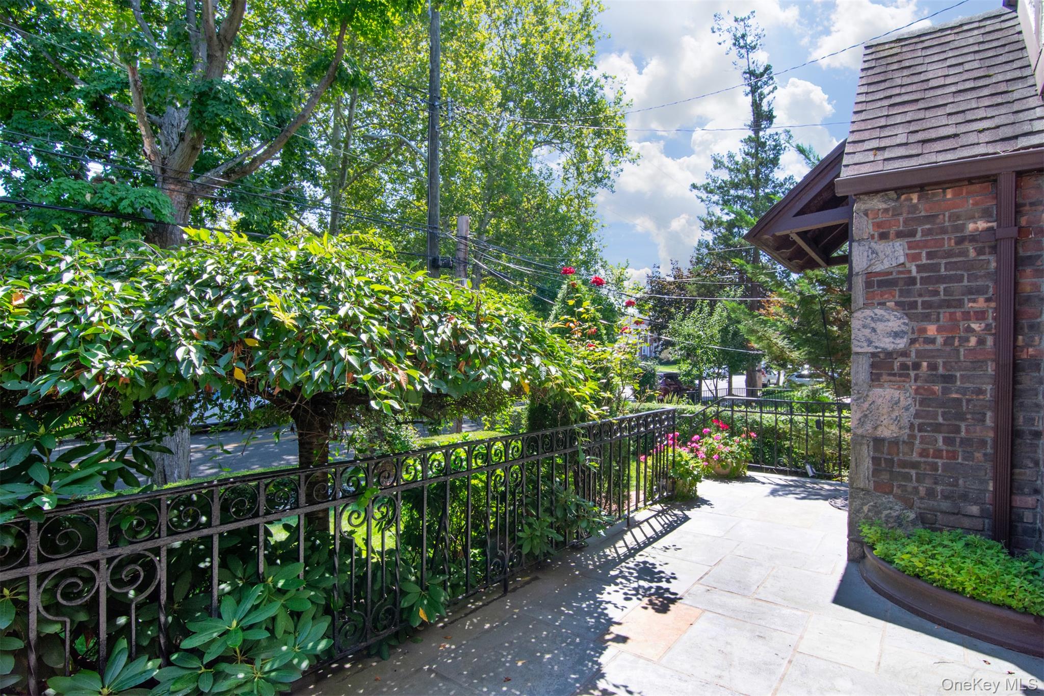 Photo 4 of this property