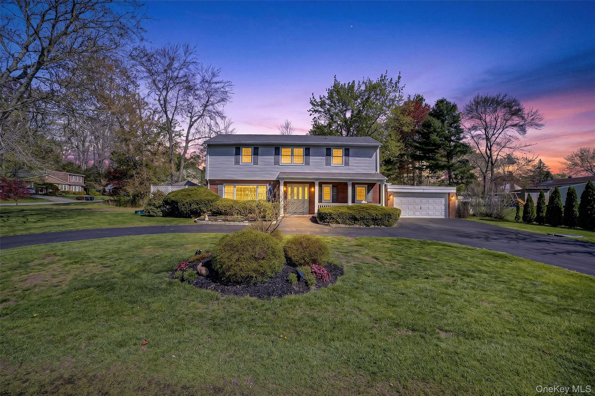 From the moment you pull into the welcoming circular driveway, this 3-...